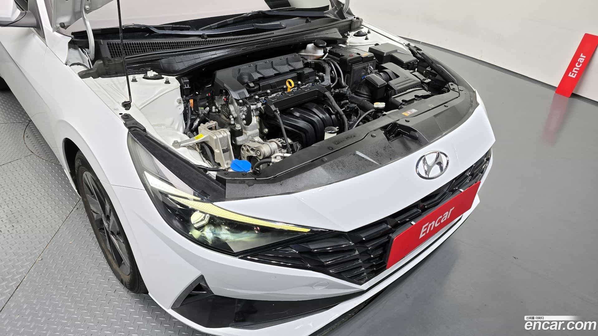 AVANTE Hyundai 2022.0-OUTER-006