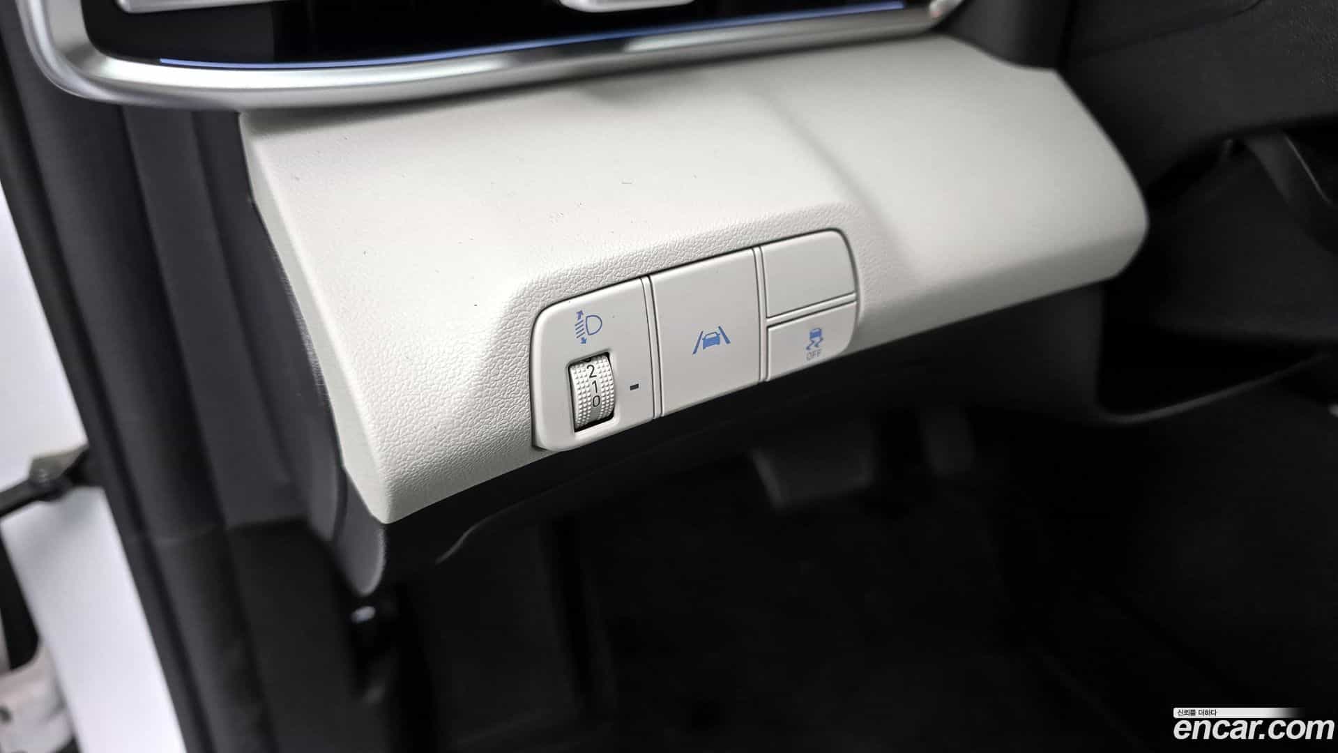 AVANTE Hyundai 2022.0-OPTION-017