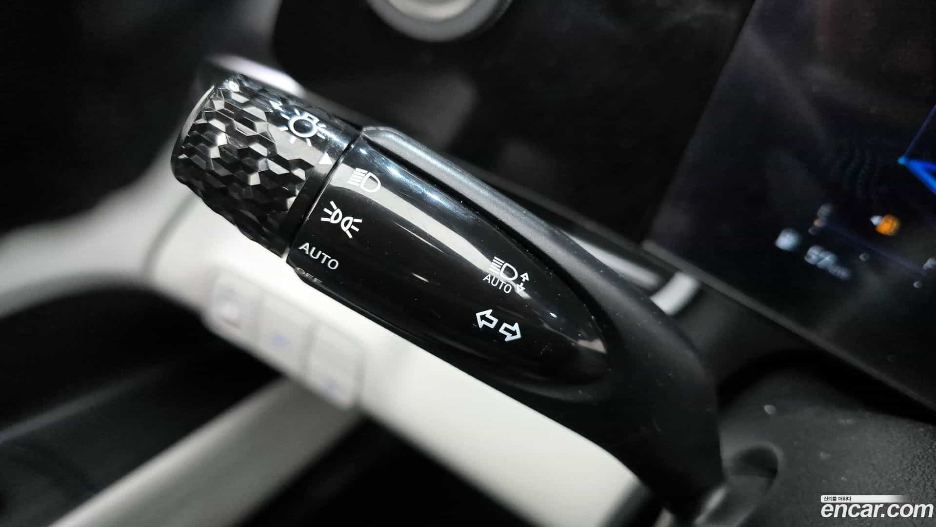 AVANTE Hyundai 2022.0-OPTION-023
