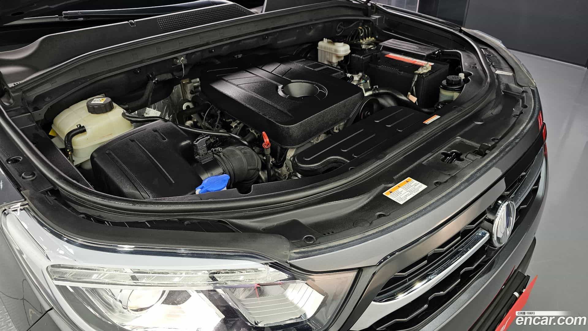 Rexton KG Mobility 2019.0-INNER-006