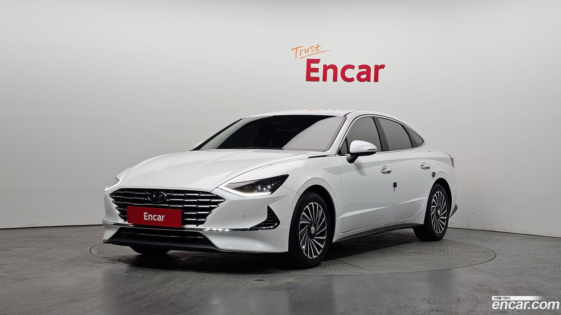 Main__Slider__Photo:Sonata Hyundai 2020.9-0