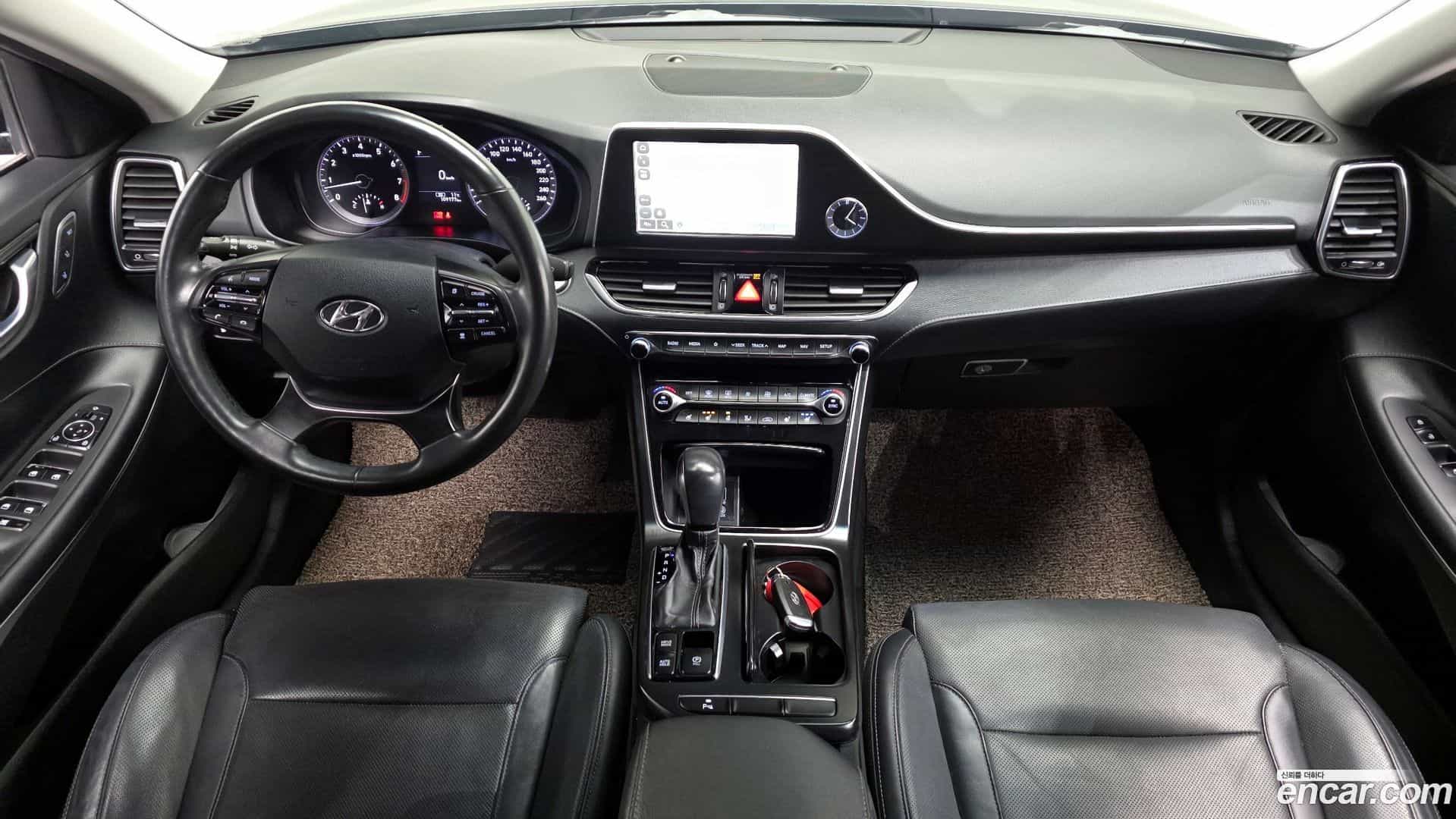 Grandeur Hyundai 2017.0-INNER-007