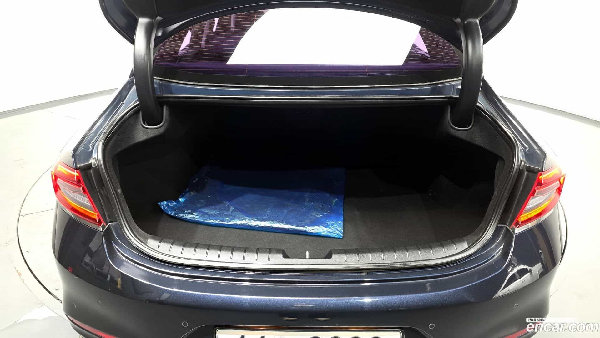 Grandeur Hyundai 2017.0-OPTION-024