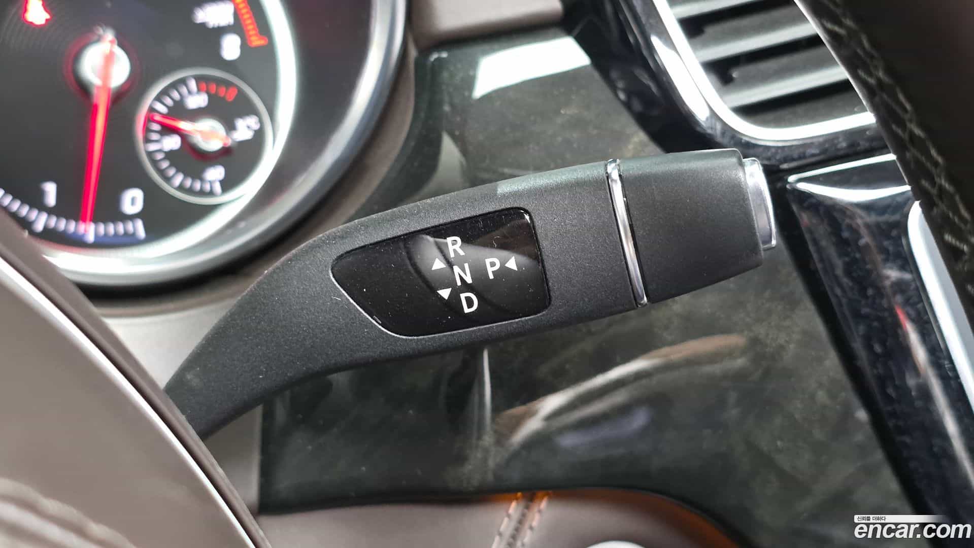GLS-Class Mercedes-Benz 2017.7-INNER-009