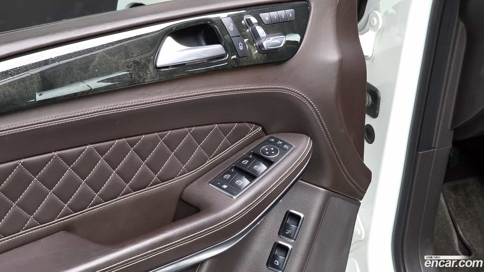 GLS-Class Mercedes-Benz 2017.7-OPTION-021