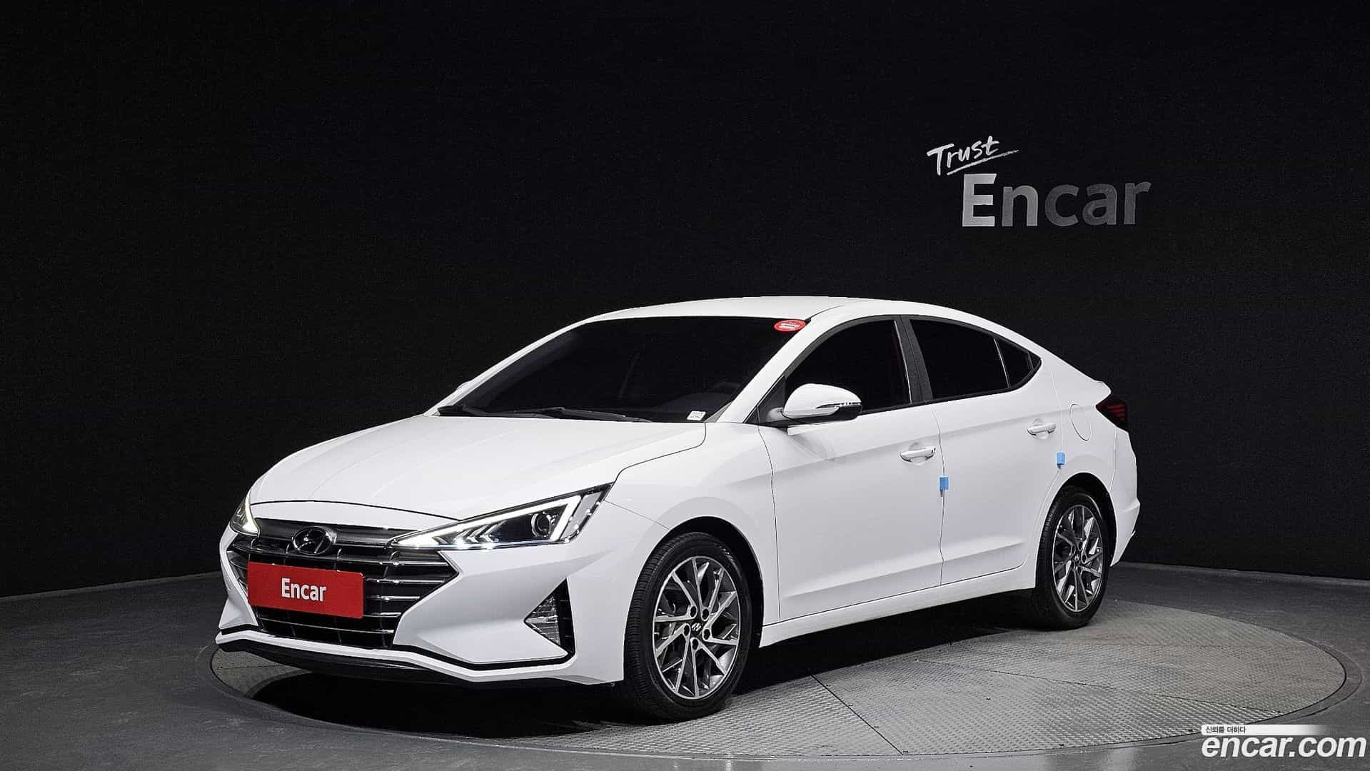 AVANTE Hyundai 2019.8-OUTER-001