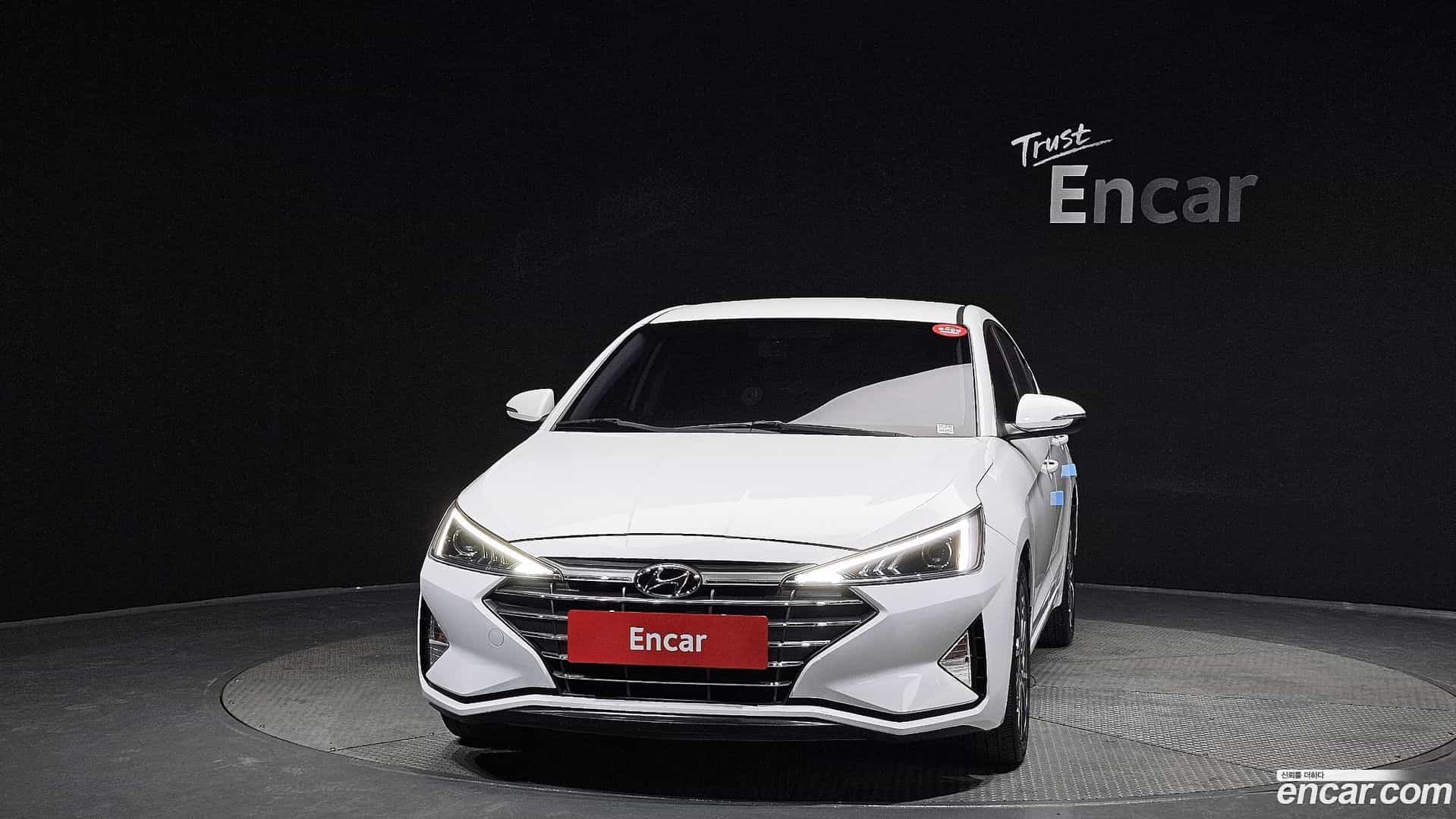 AVANTE Hyundai 2019.8-OUTER-003