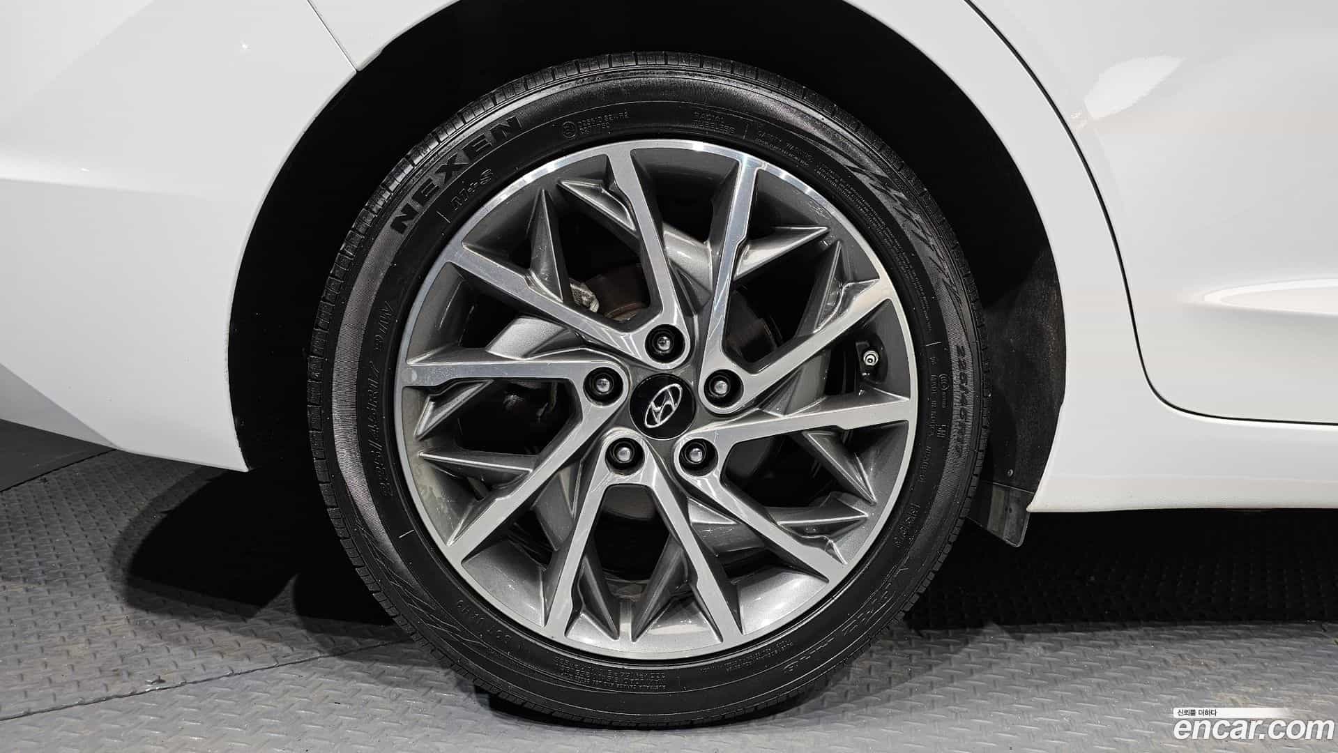AVANTE Hyundai 2019.8-OUTER-005