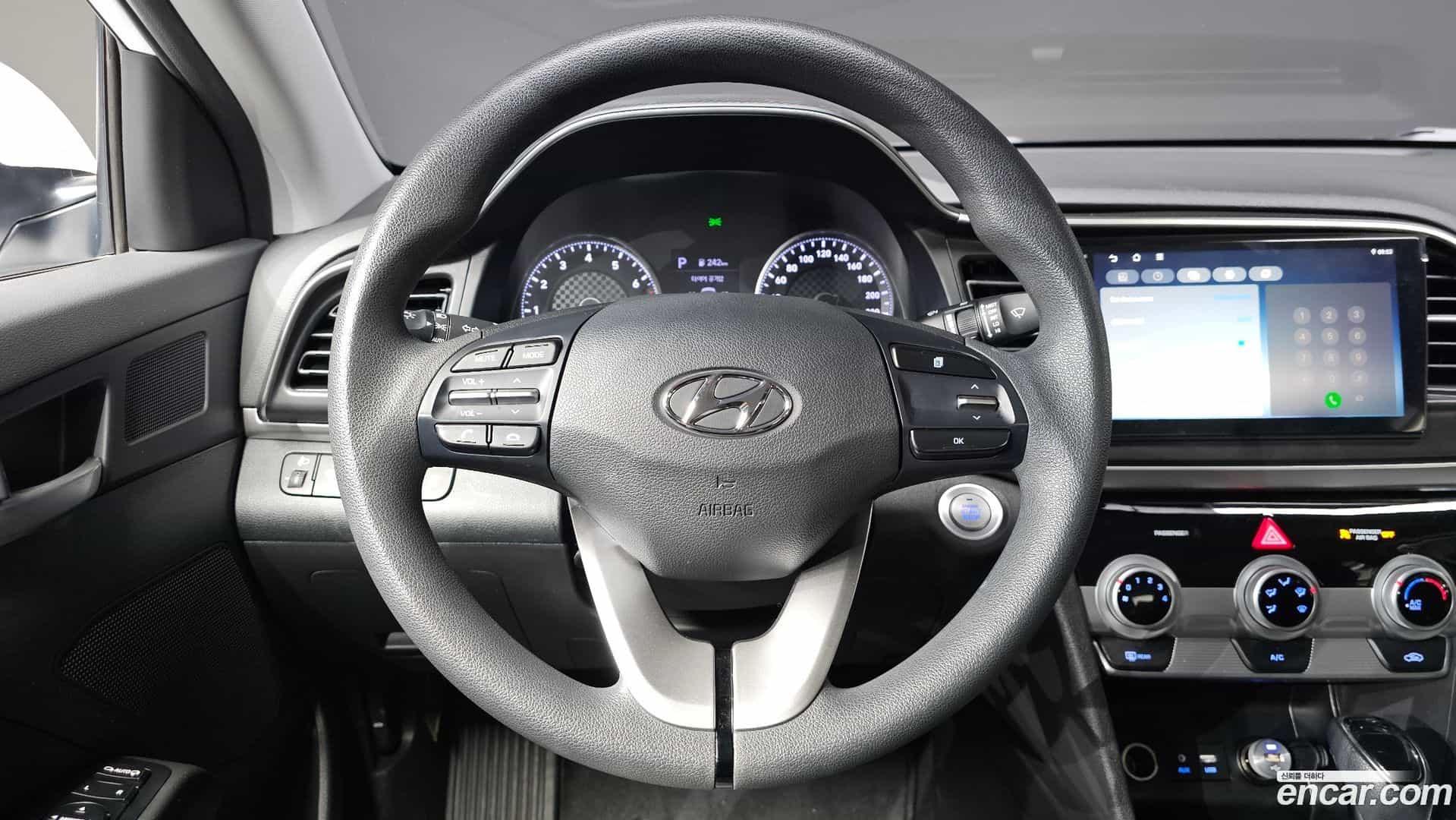 AVANTE Hyundai 2019.8-OPTION-021