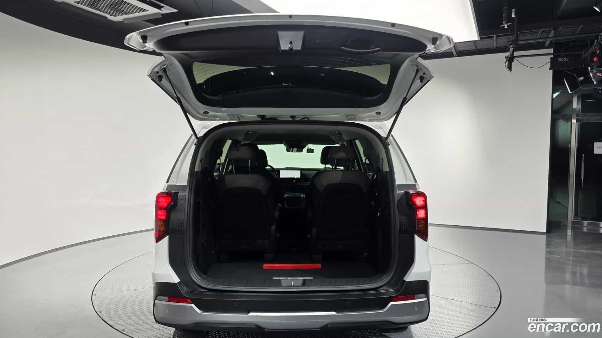 Canival Kia 2024.2-OPTION-024
