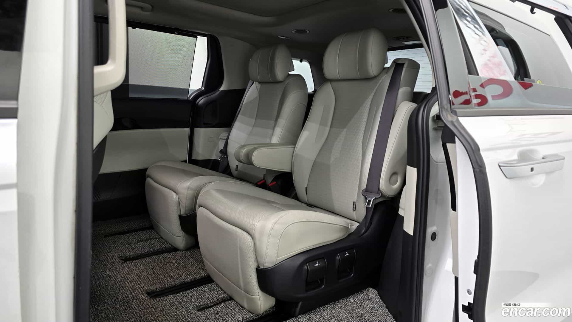 Canival Kia 2021.4-OPTION-016