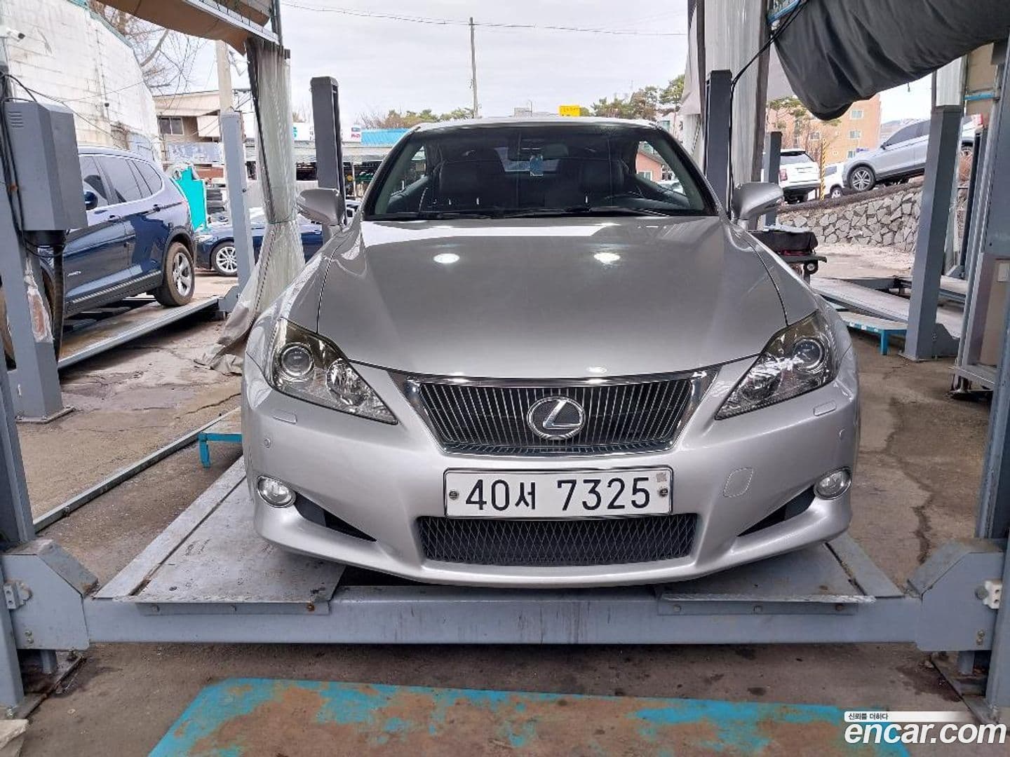Main__Slider__Photo:IS Lexus 2010.4-0