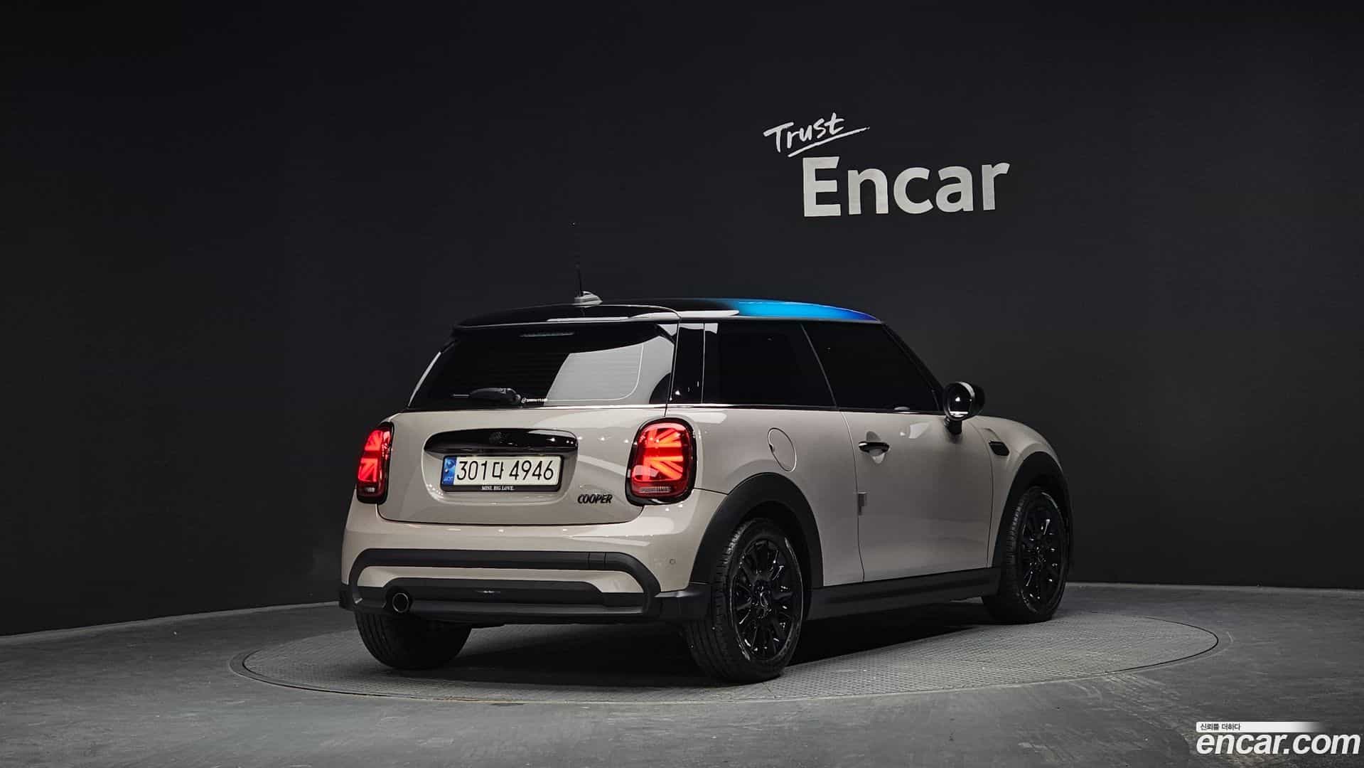 Cooper Mini 2021.8-OUTER-002