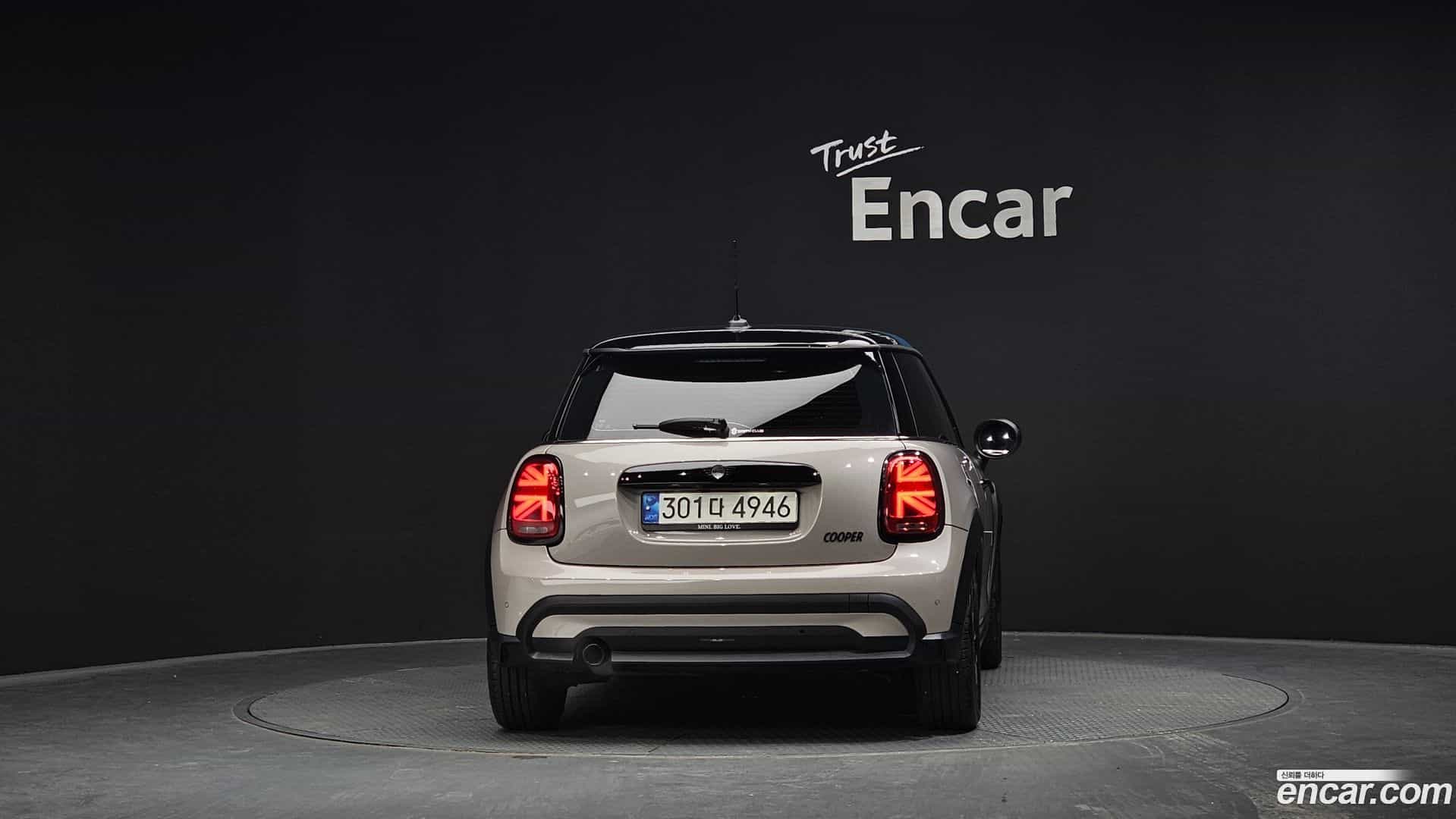 Cooper Mini 2021.8-OUTER-004