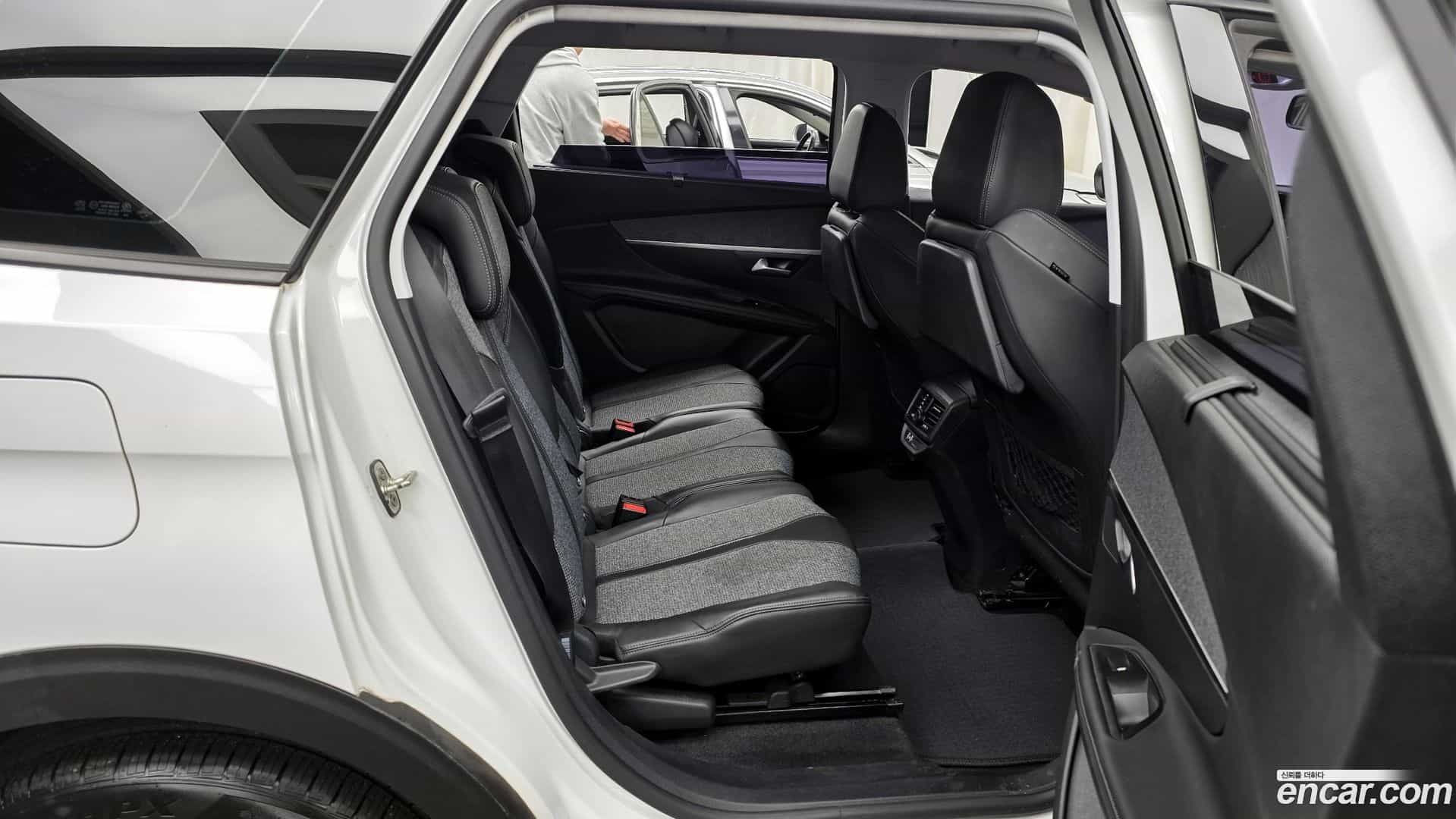 5008 Peugeot 2019.1-OPTION-016