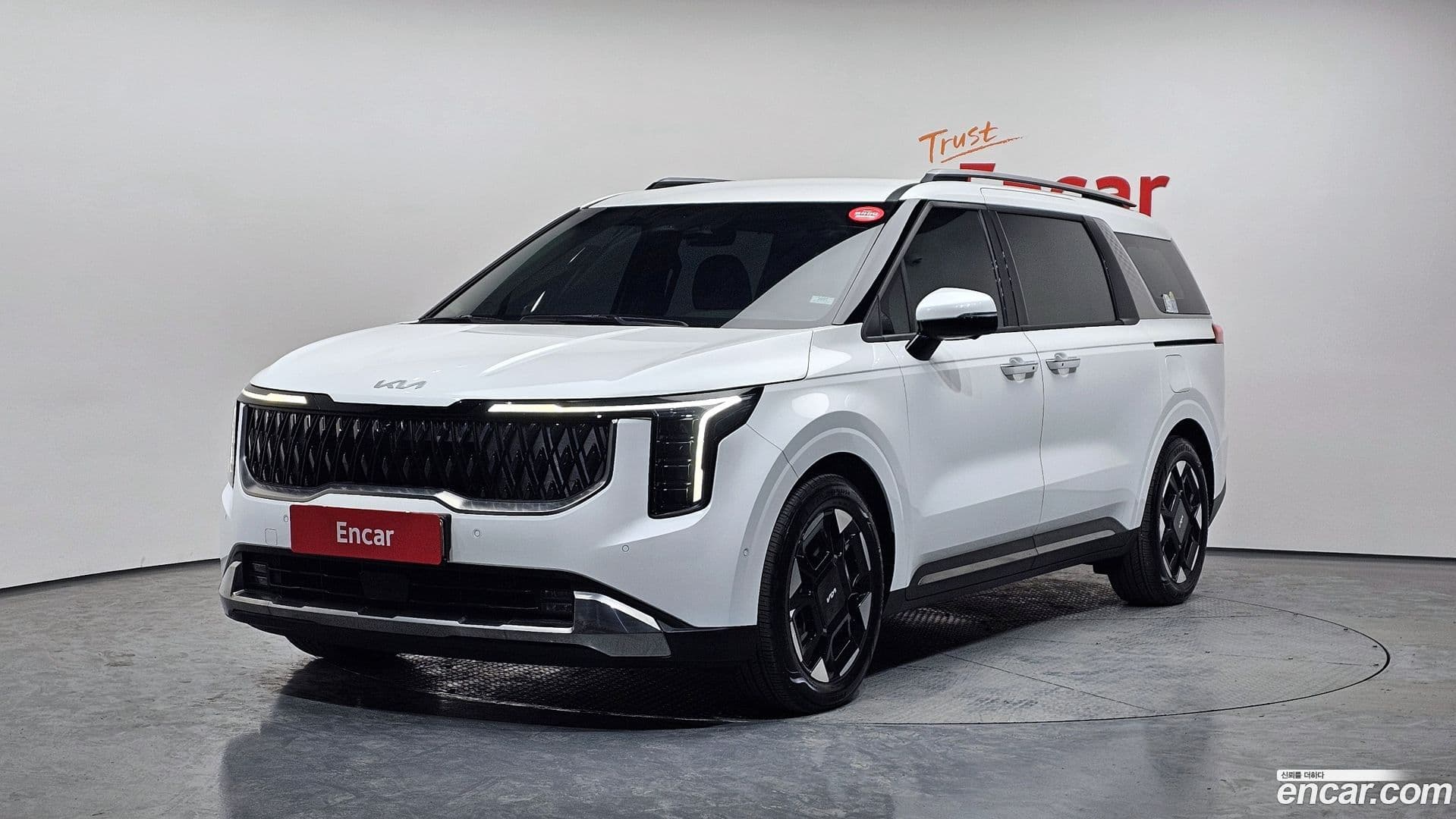 Main__Slider__Photo:Canival Kia 2024.5-0