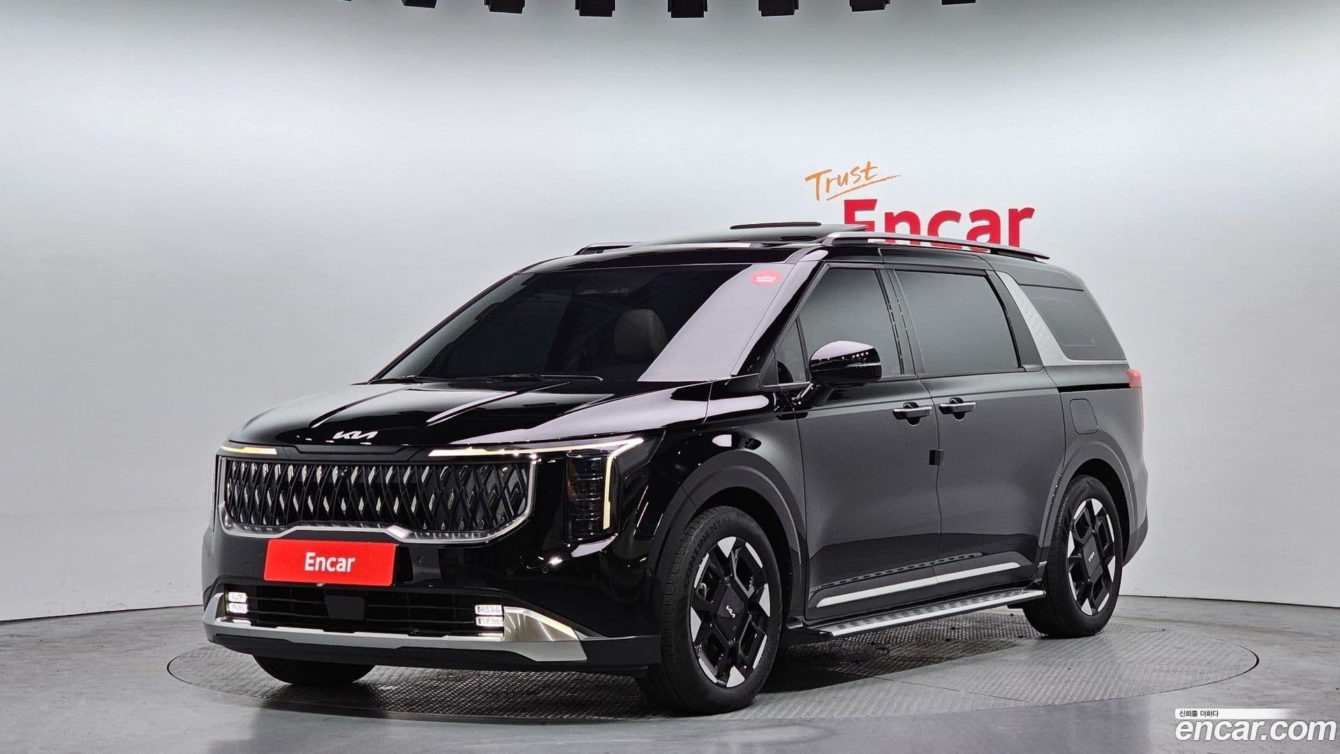 Main__Slider__Photo:Canival Kia 2024.0-0
