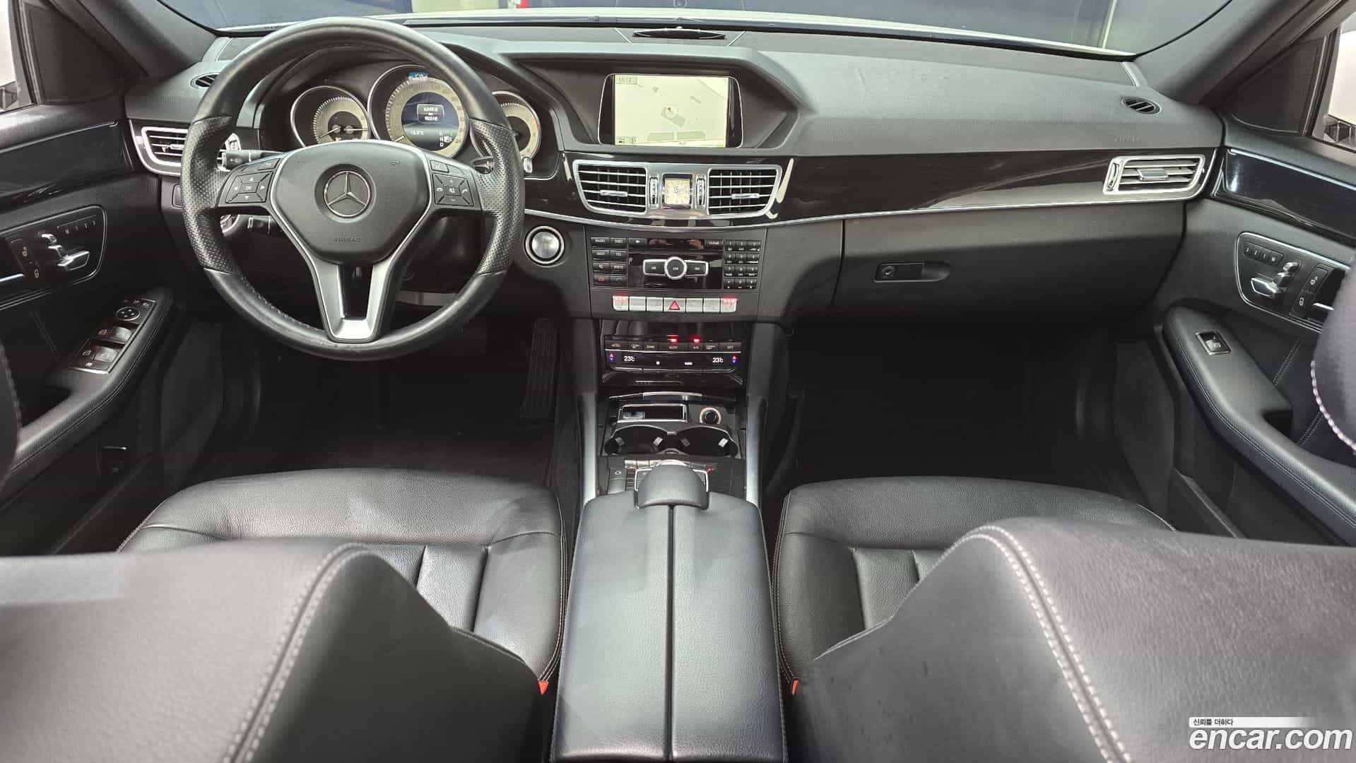 E-Class Mercedes-Benz 2013.11-INNER-007