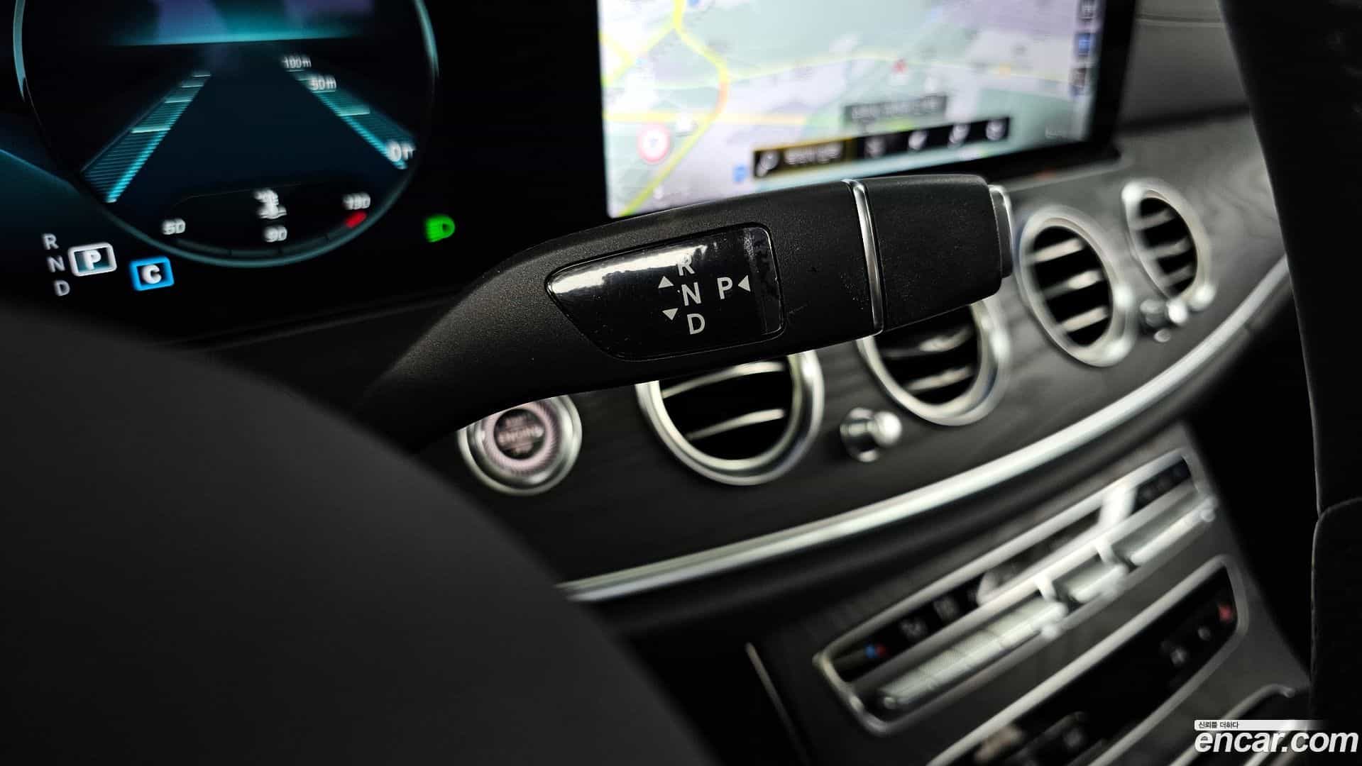 E-Class Mercedes-Benz 2020.9-INNER-009