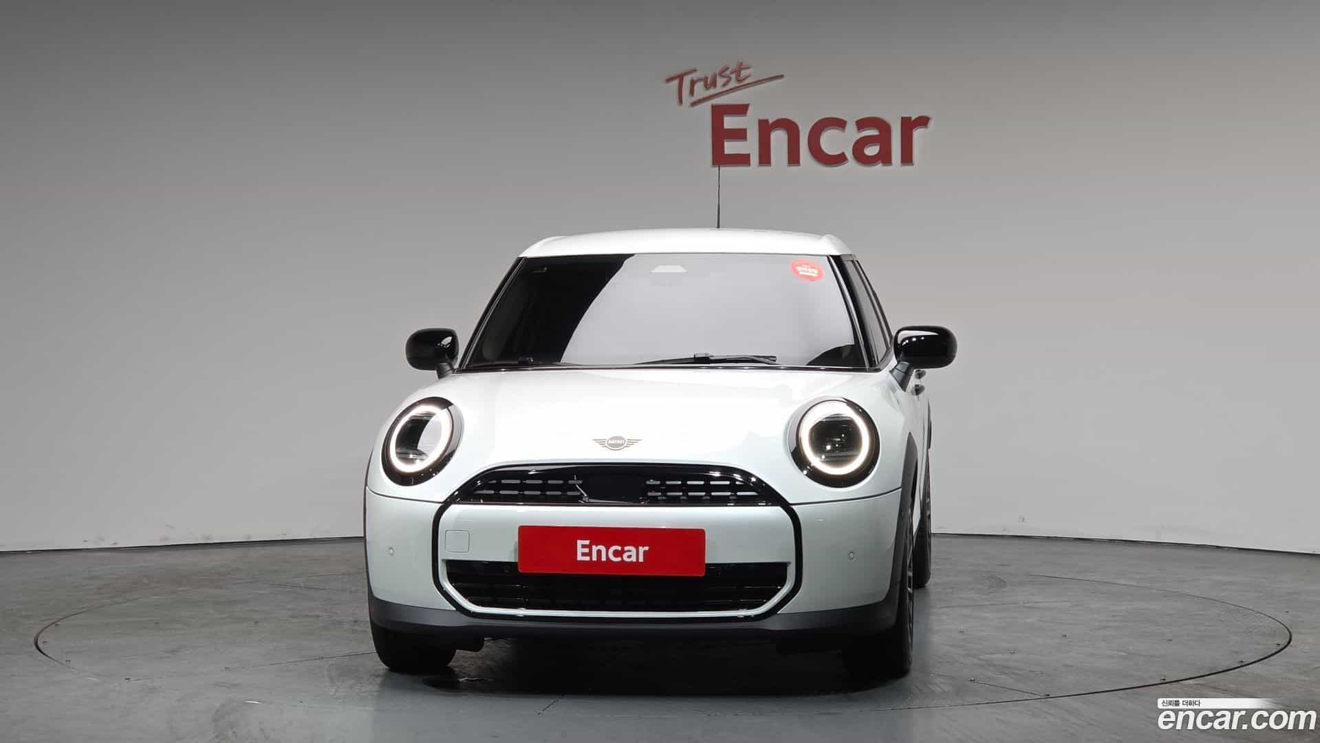 Cooper Mini 2025.8-OUTER-003