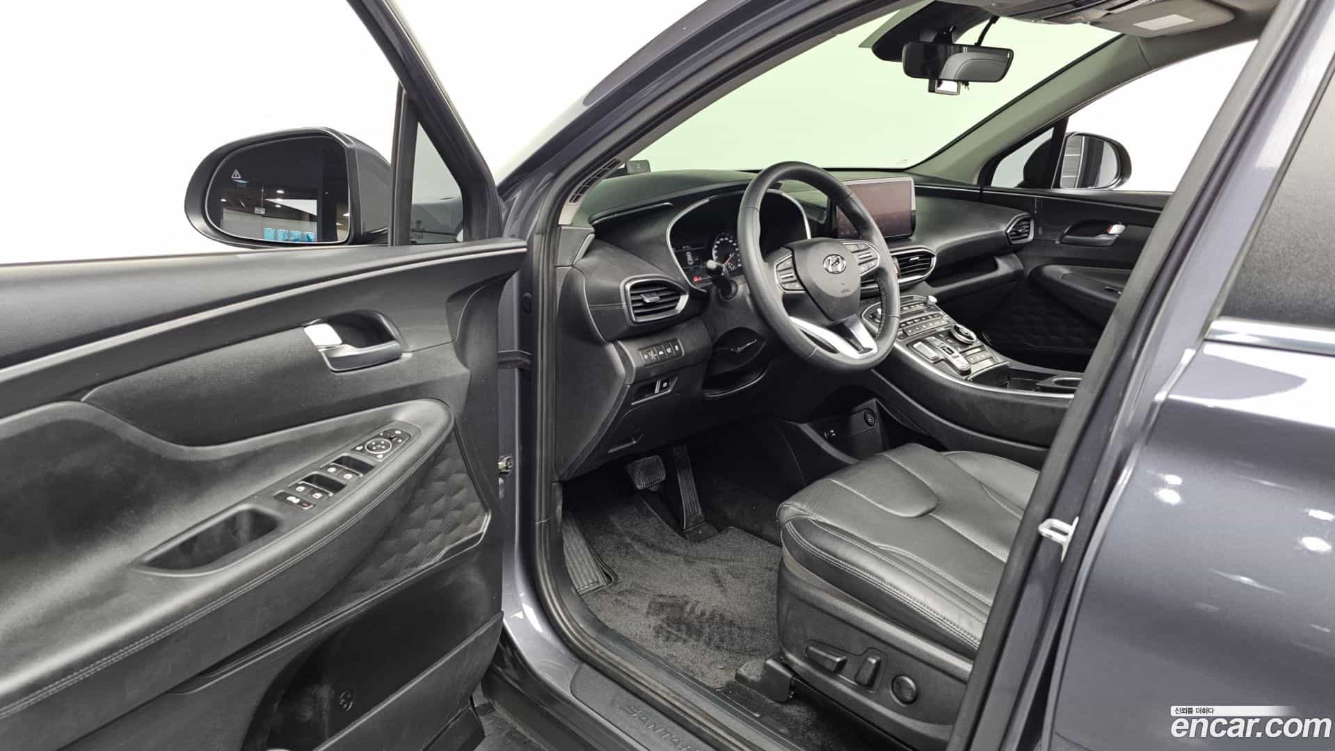 Santafe Hyundai 2023.2-INNER-010