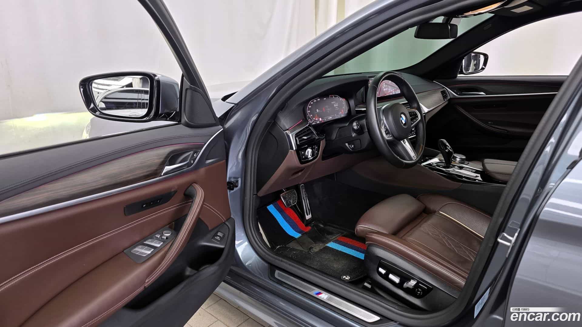 5-Series BMW 2020.2-INNER-010
