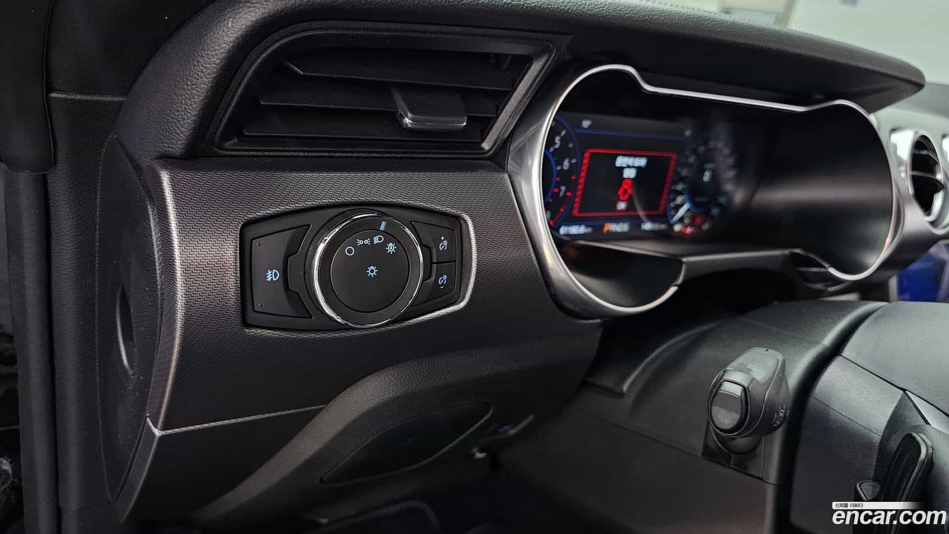Mustang Ford 2020.11-OPTION-020