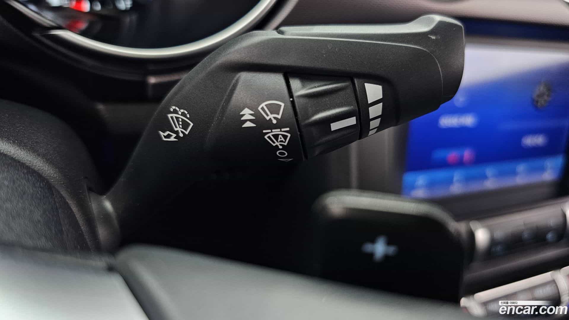 Mustang Ford 2020.11-OPTION-021