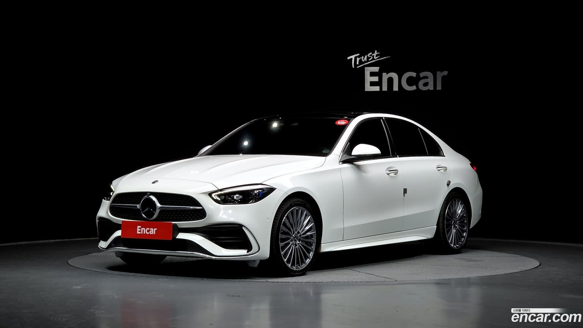 Main__Slider__Photo:C-Class Mercedes-Benz 2022.11-0