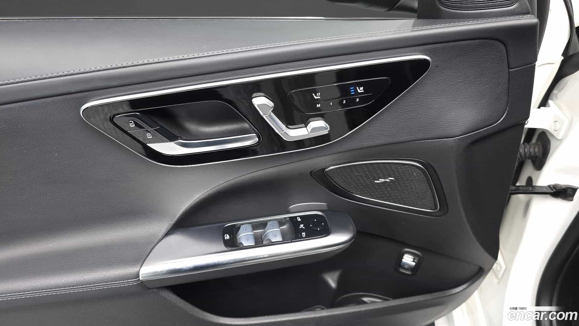 C-Class Mercedes-Benz 2022.11-OPTION-022