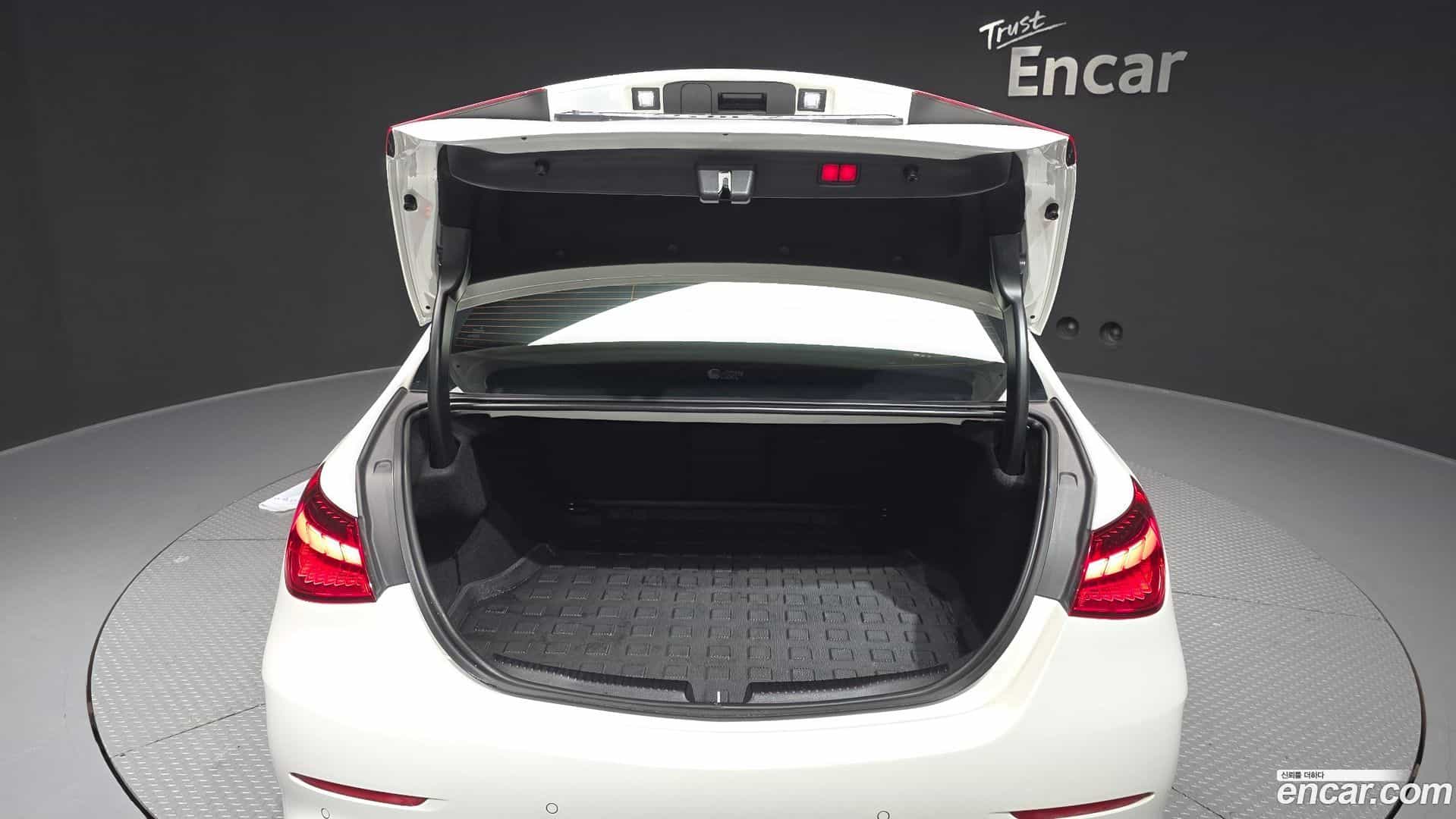 C-Class Mercedes-Benz 2022.11-OPTION-024