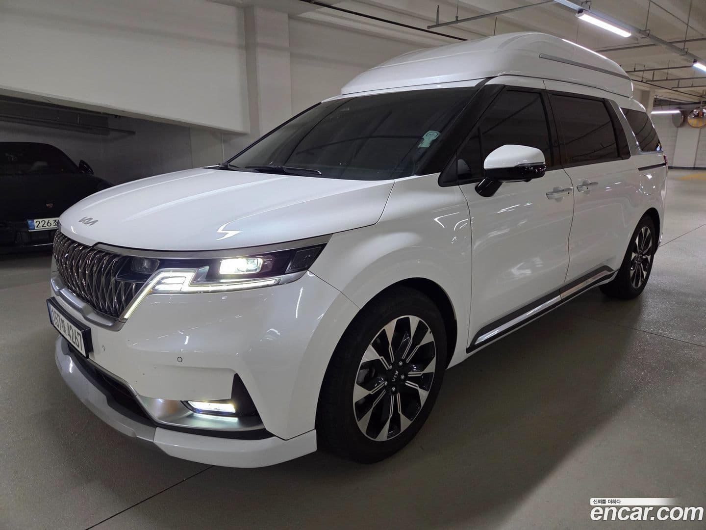 Main__Slider__Photo:Canival Kia 2021.4-0