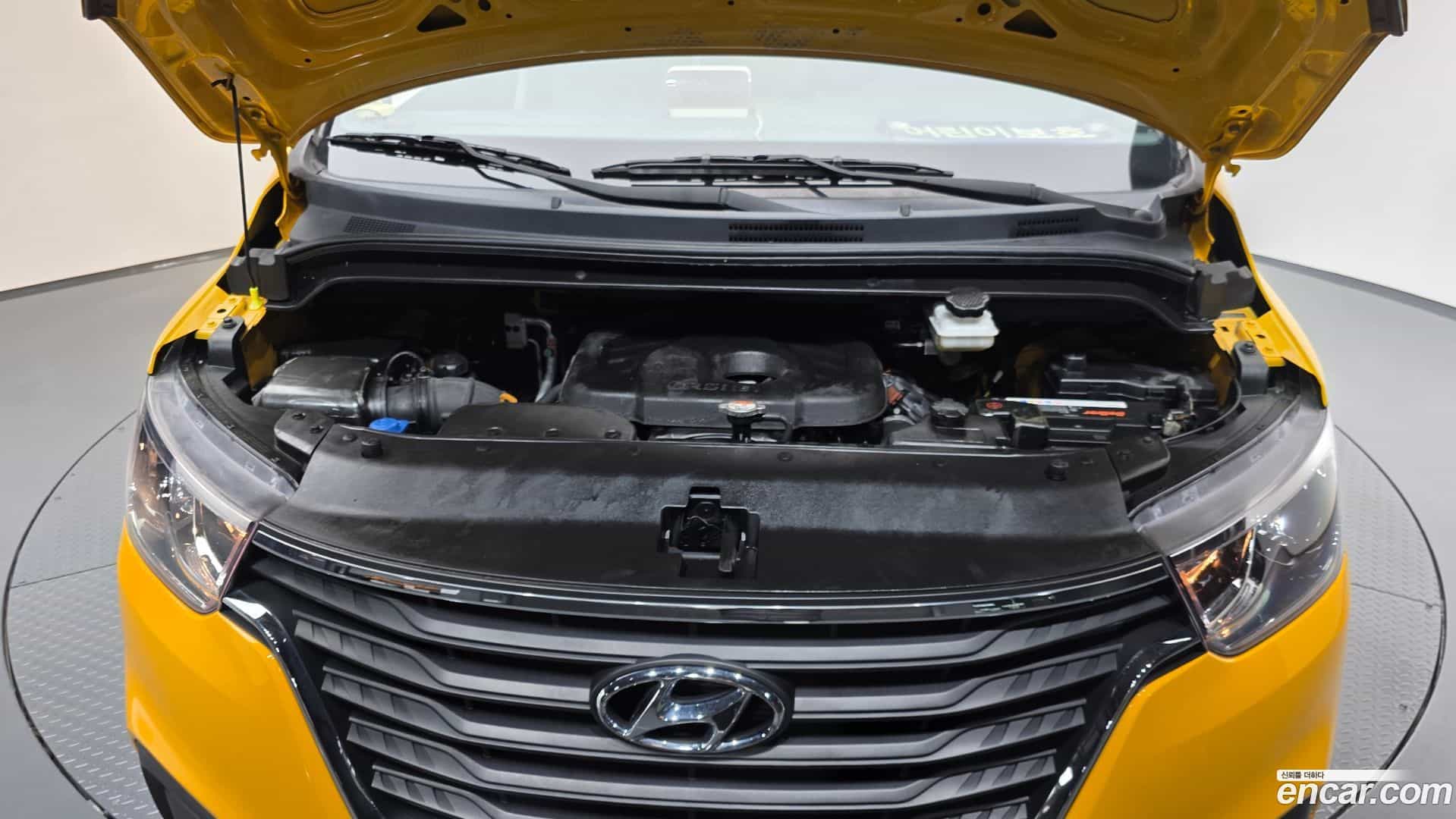 Starex Hyundai 2019.0-INNER-006