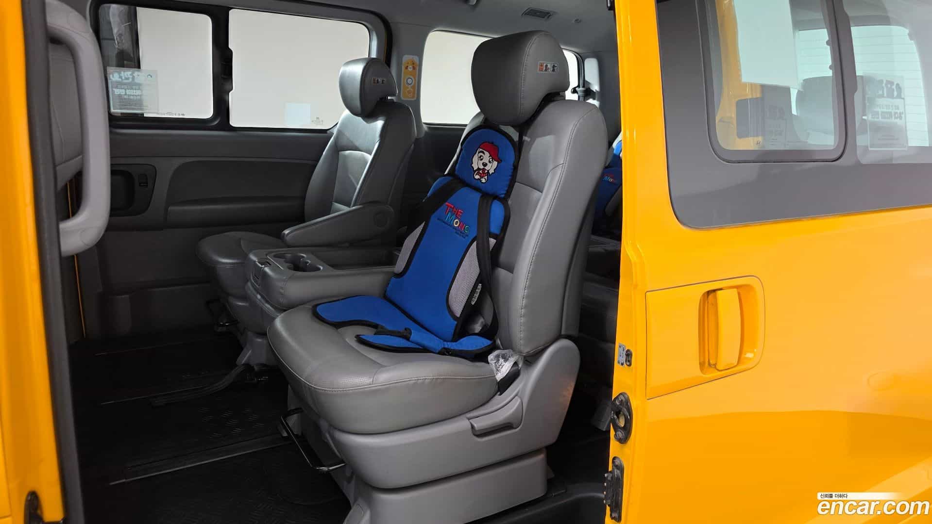 Starex Hyundai 2019.0-OPTION-016