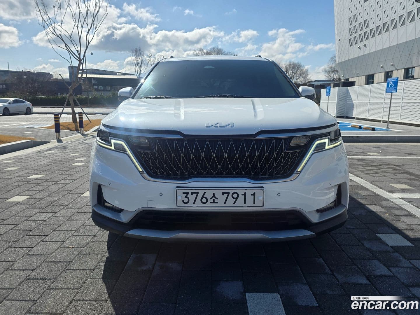 Main__Slider__Photo:Canival Kia 2022.6-0