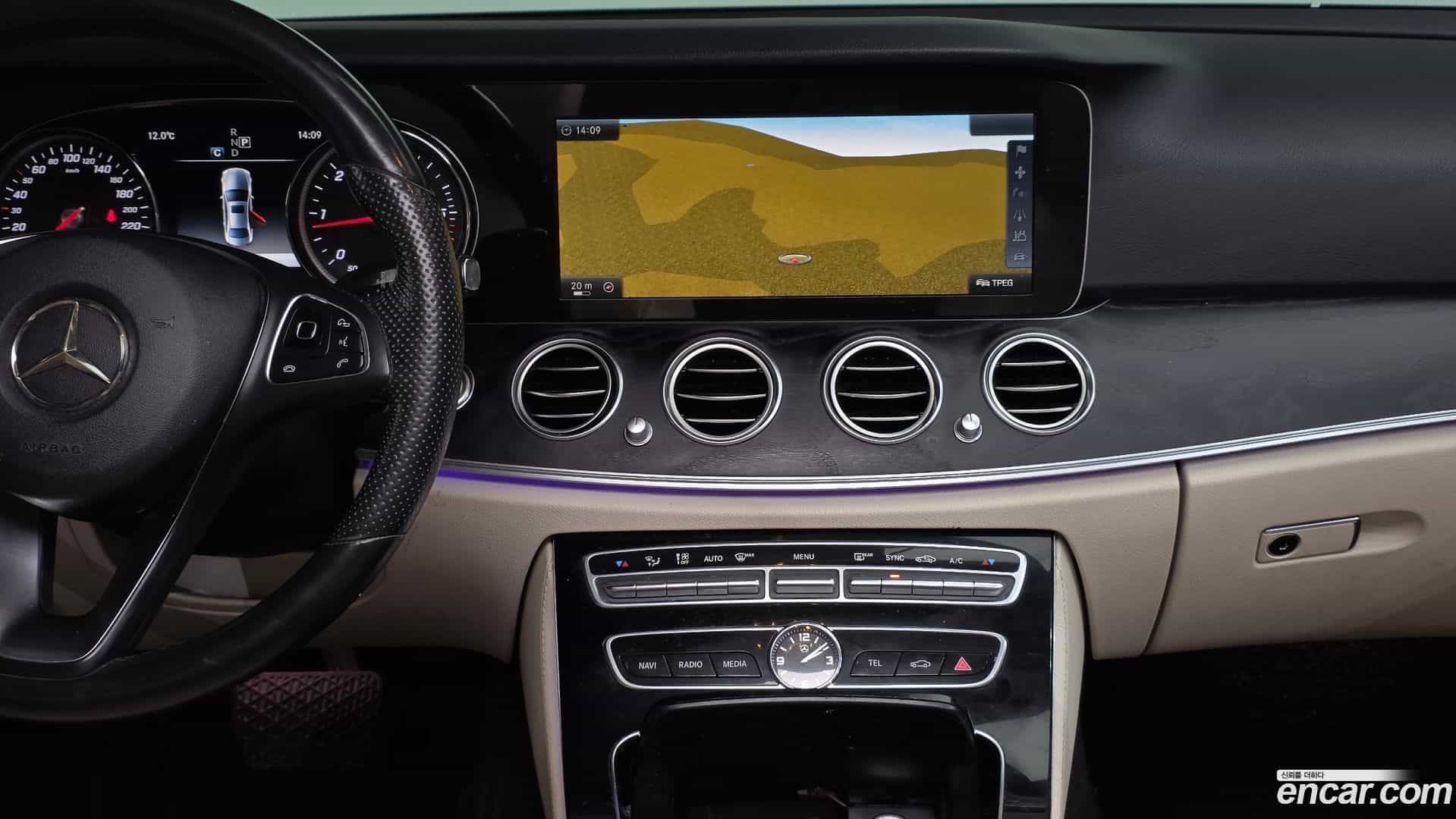 E-Class Mercedes-Benz 2017.10-OPTION-018