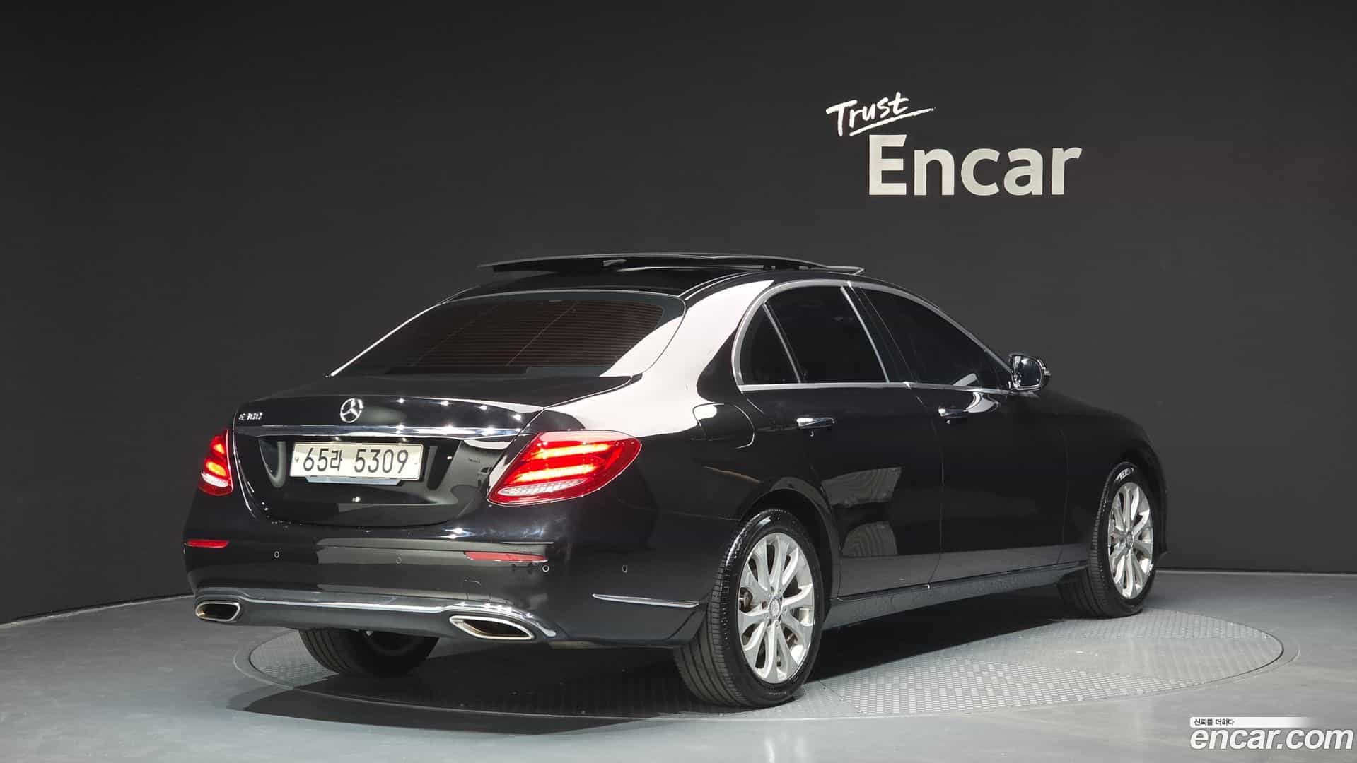 E-Class Mercedes-Benz 2017.2-OUTER-002