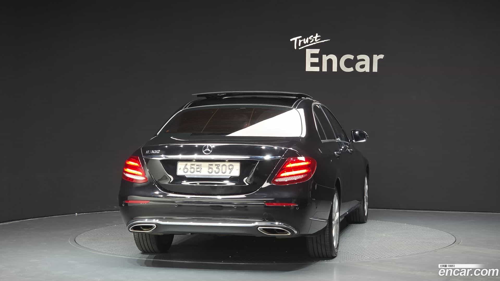 E-Class Mercedes-Benz 2017.2-OUTER-004