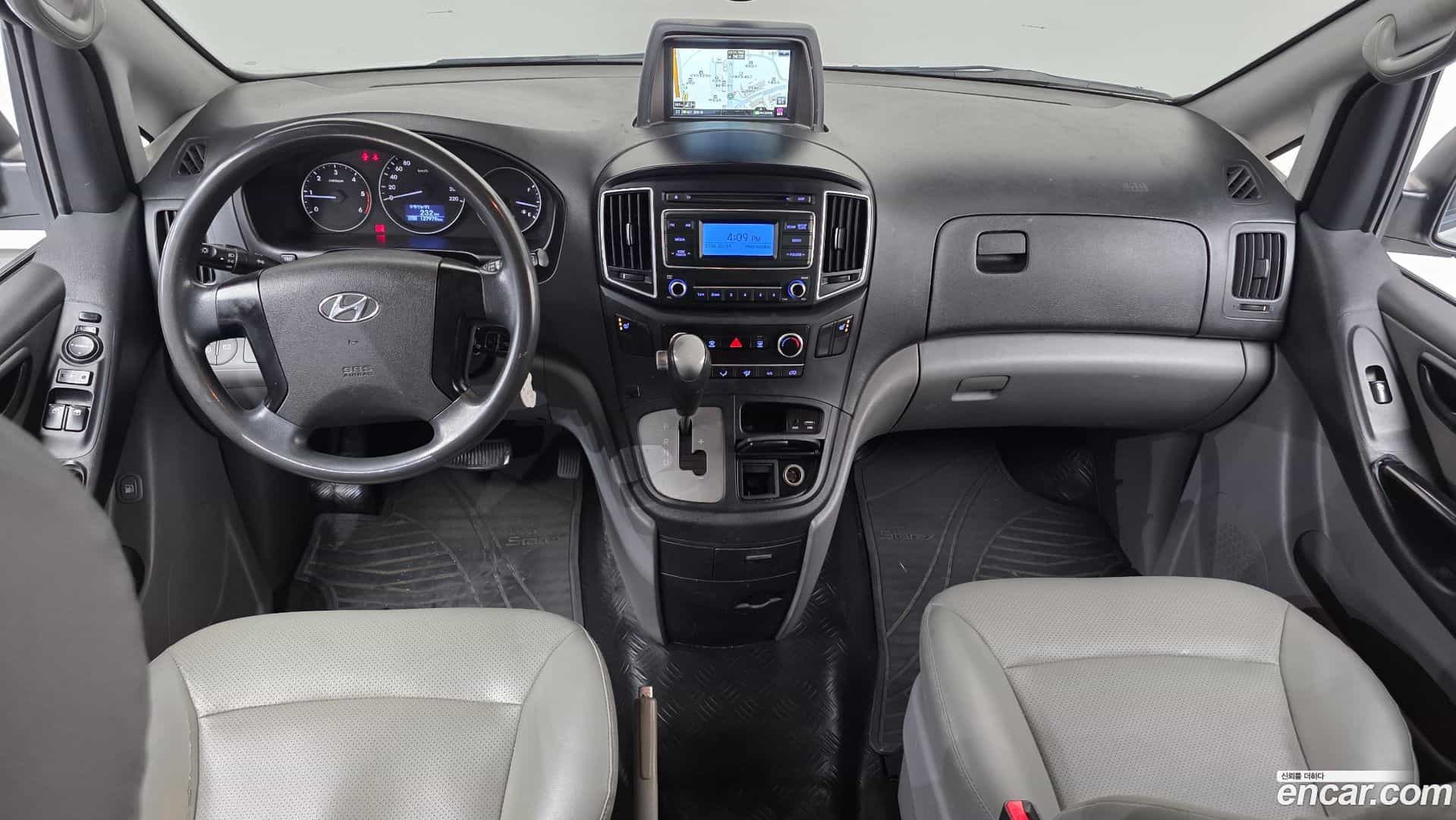 Starex Hyundai 2016.11-INNER-007