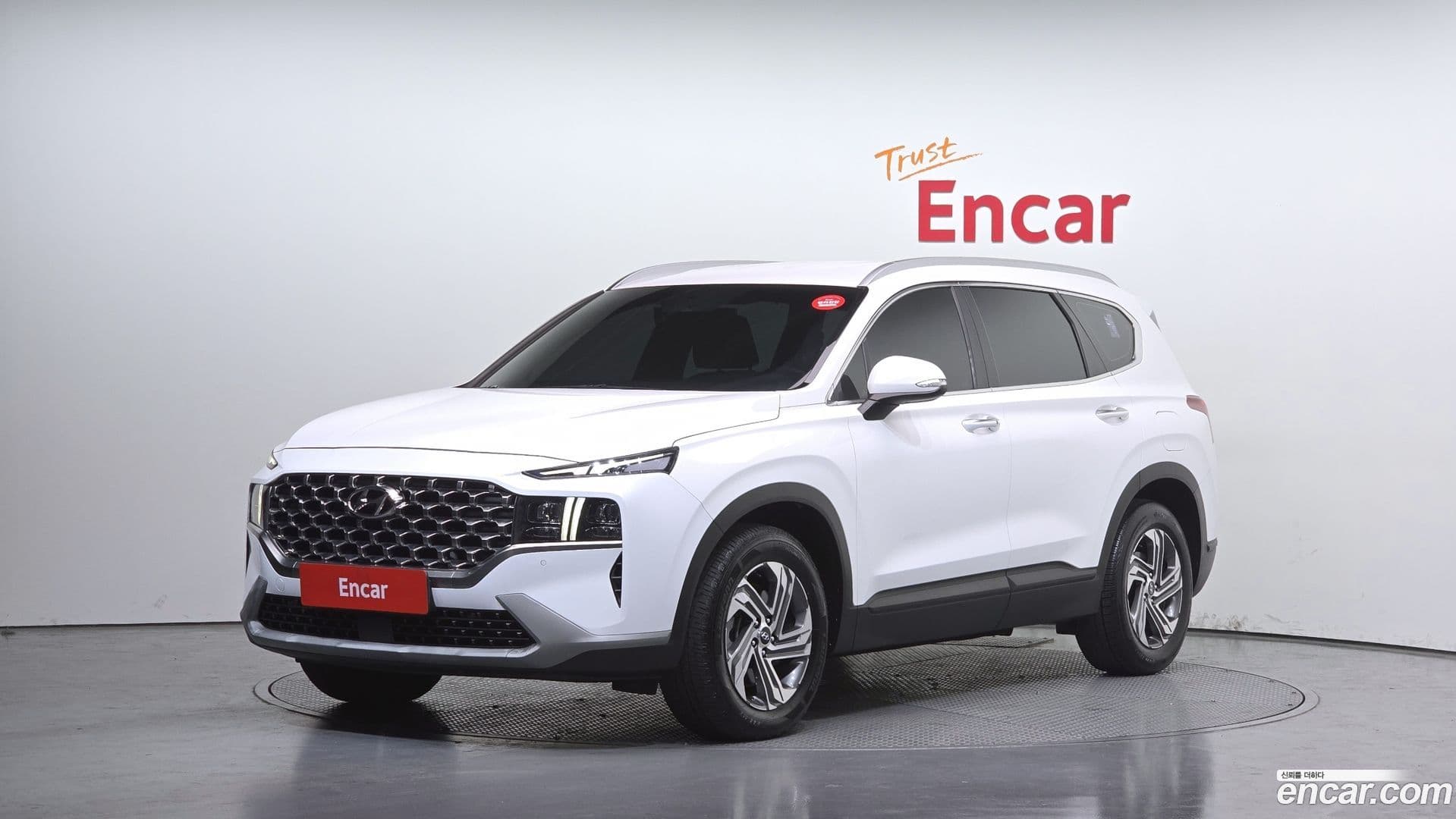 Main__Slider__Photo:Santafe Hyundai 2022.11-0