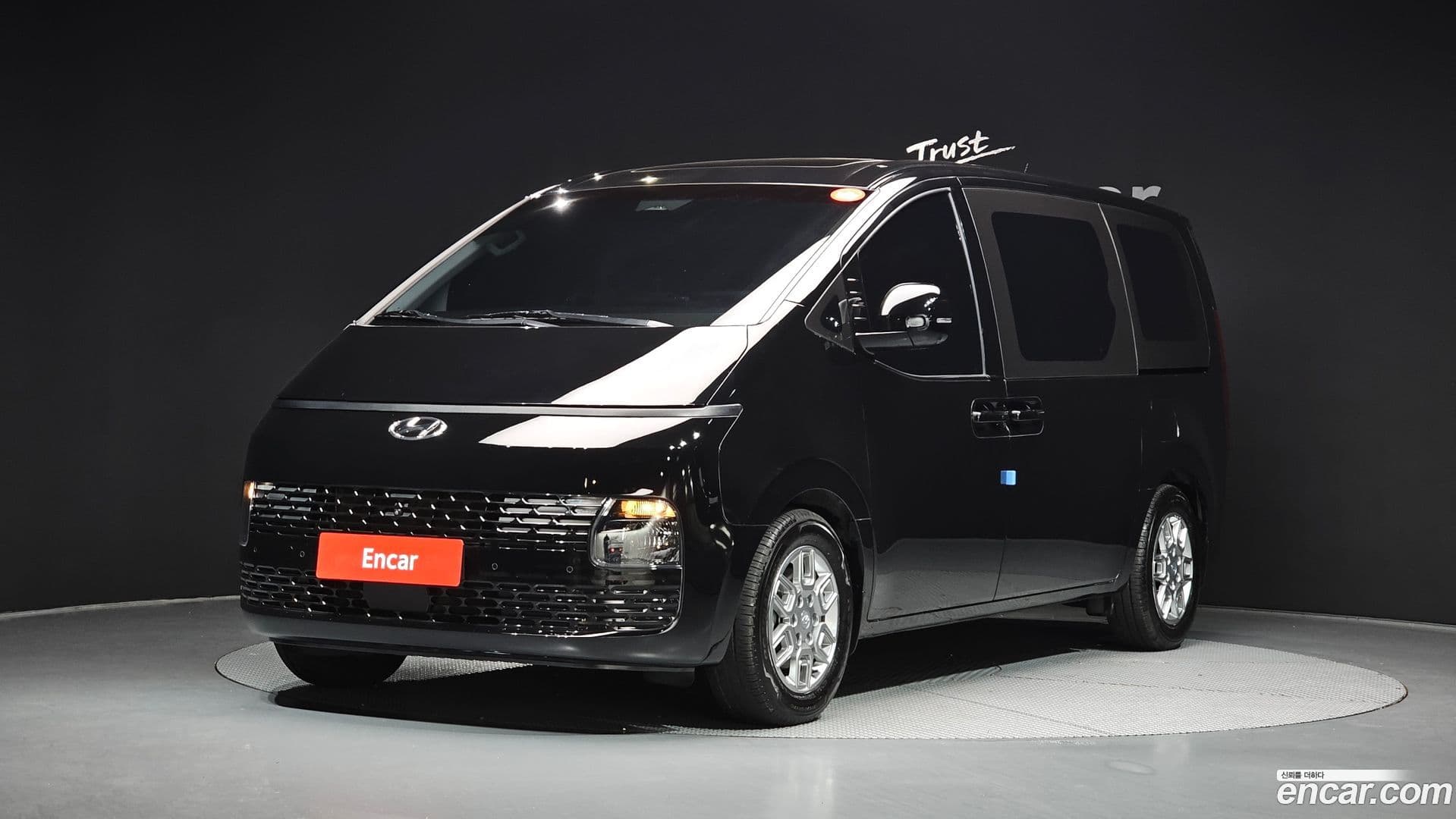Main__Slider__Photo:Staria Hyundai 2021.8-0