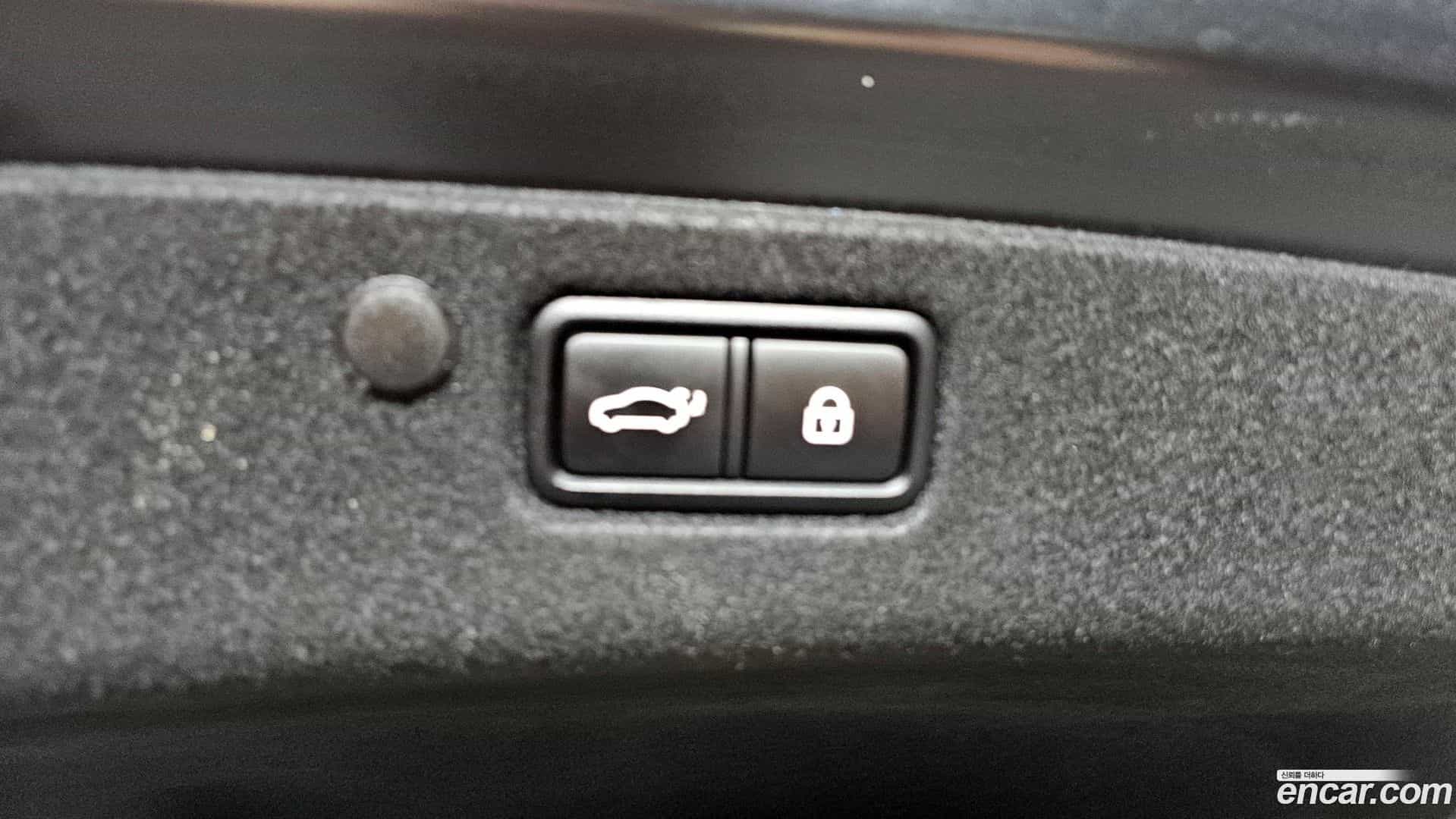 Grandeur Hyundai 2022.1-OPTION-024