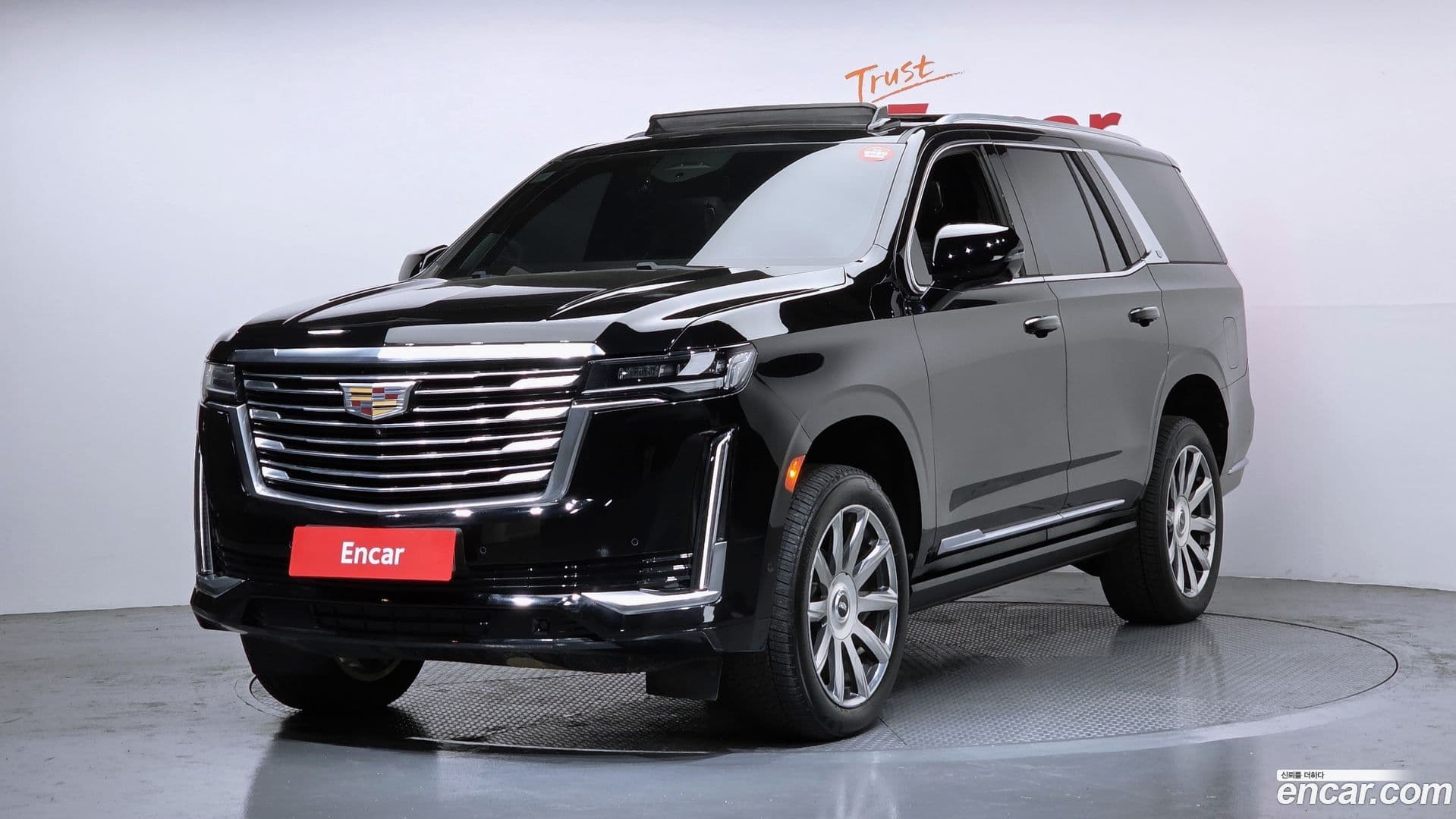 Main__Slider__Photo:Escalade Cadillac 2021.11-0