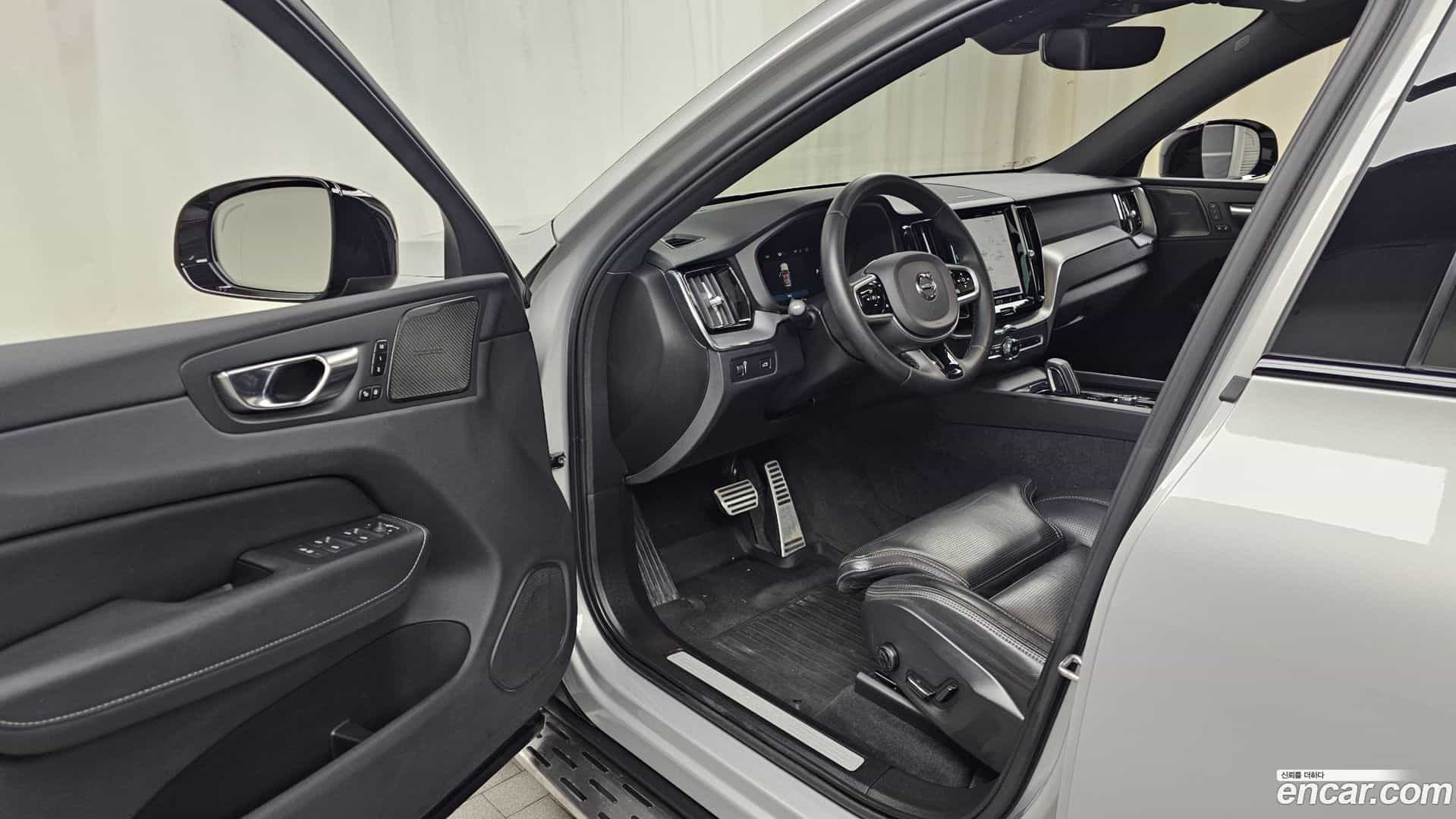 XC60 Volvo 2022.1-INNER-010