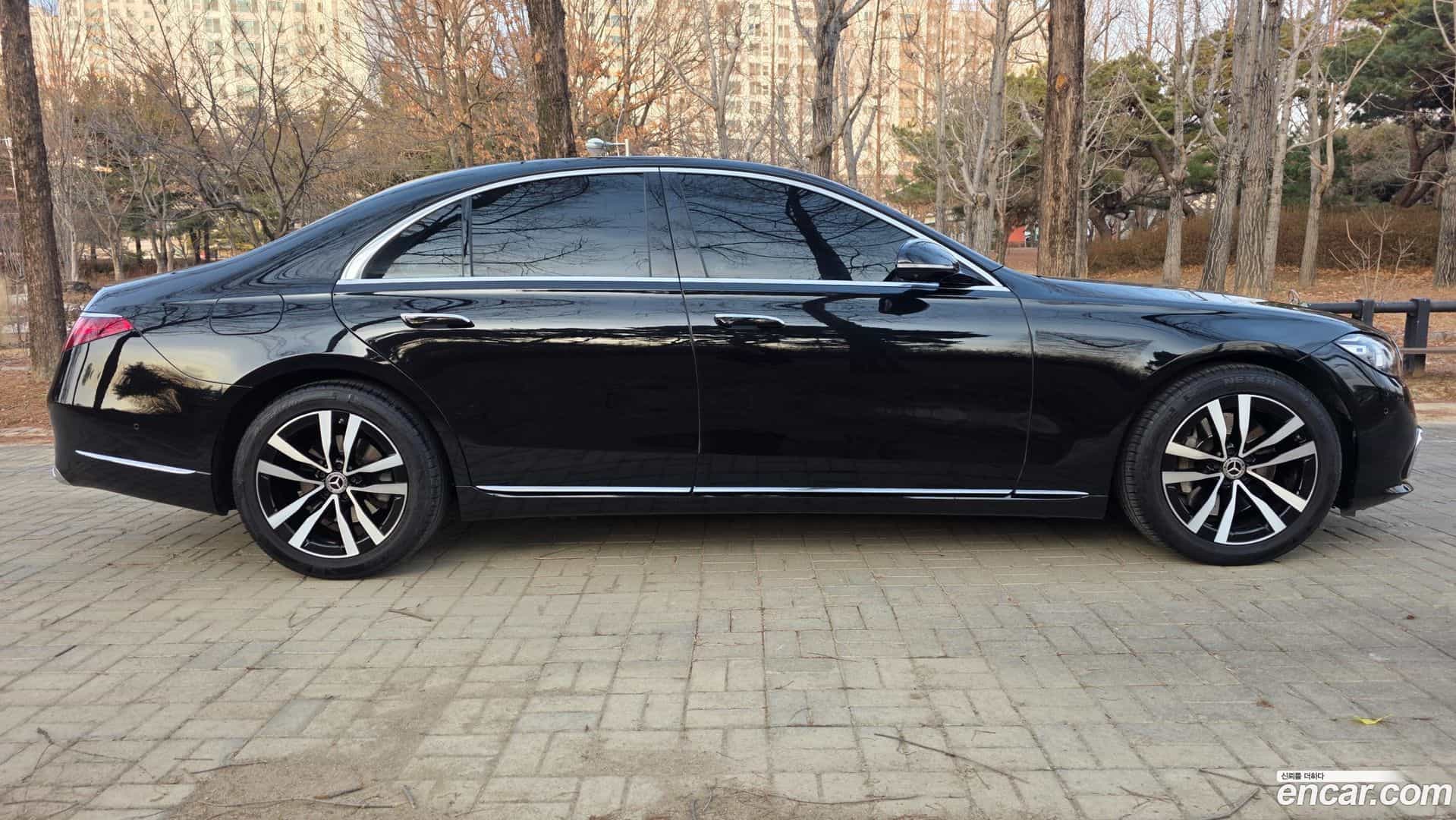 S-Class Mercedes-Benz 2021.6-OUTER-005