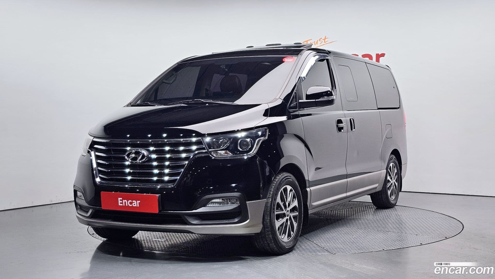 Main__Slider__Photo:Starex Hyundai 2018.5-0