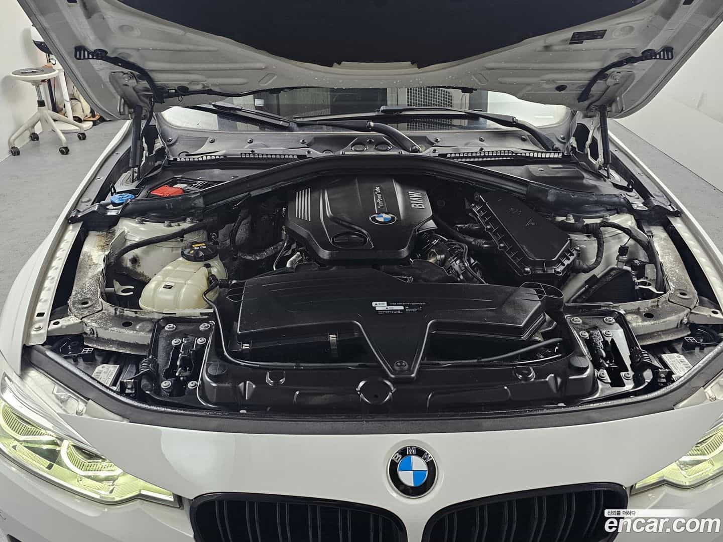 3-Series BMW 2018.11-INNER-006