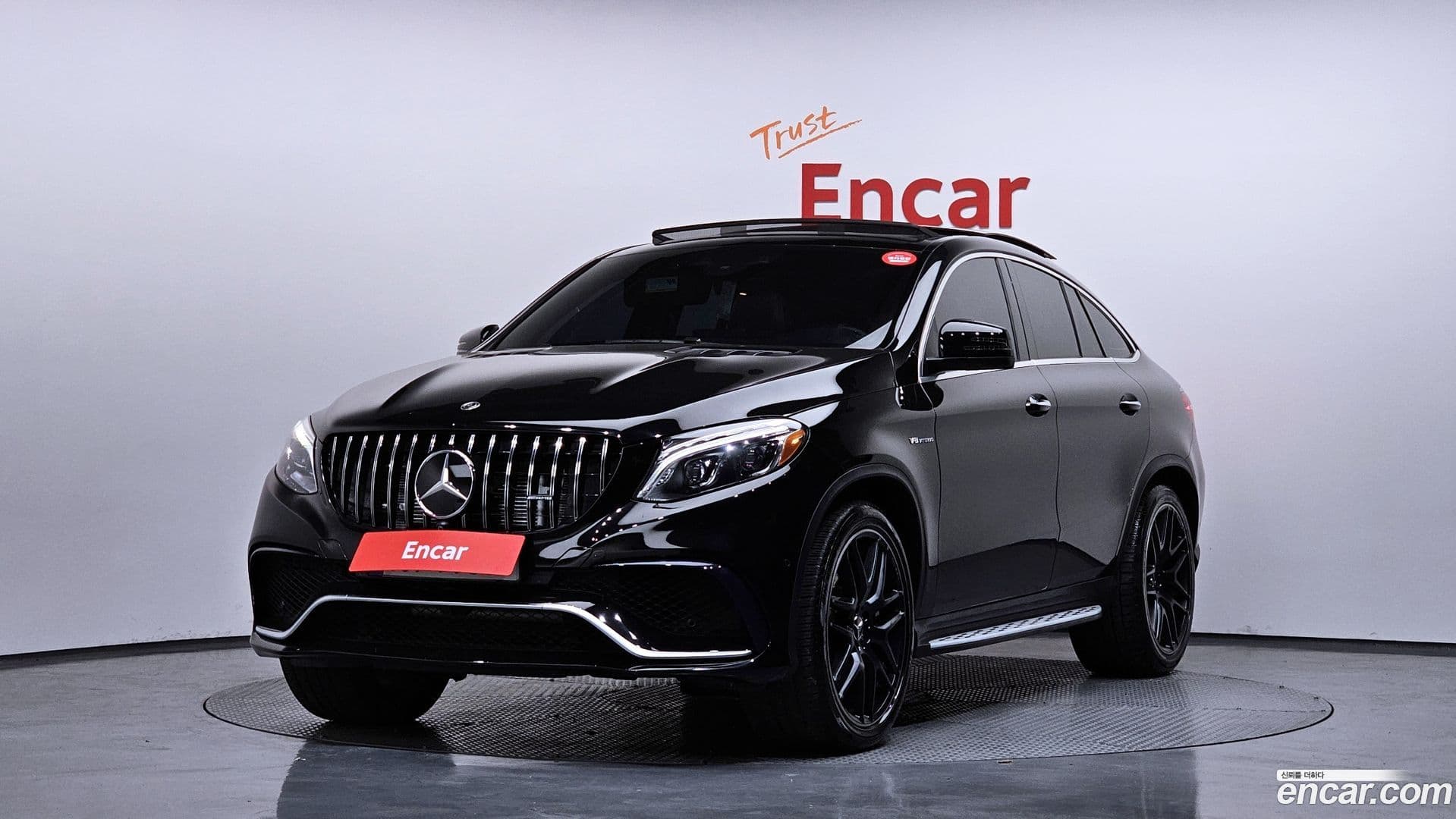 Main__Slider__Photo:GLE-Class Mercedes-Benz 2018.4-0
