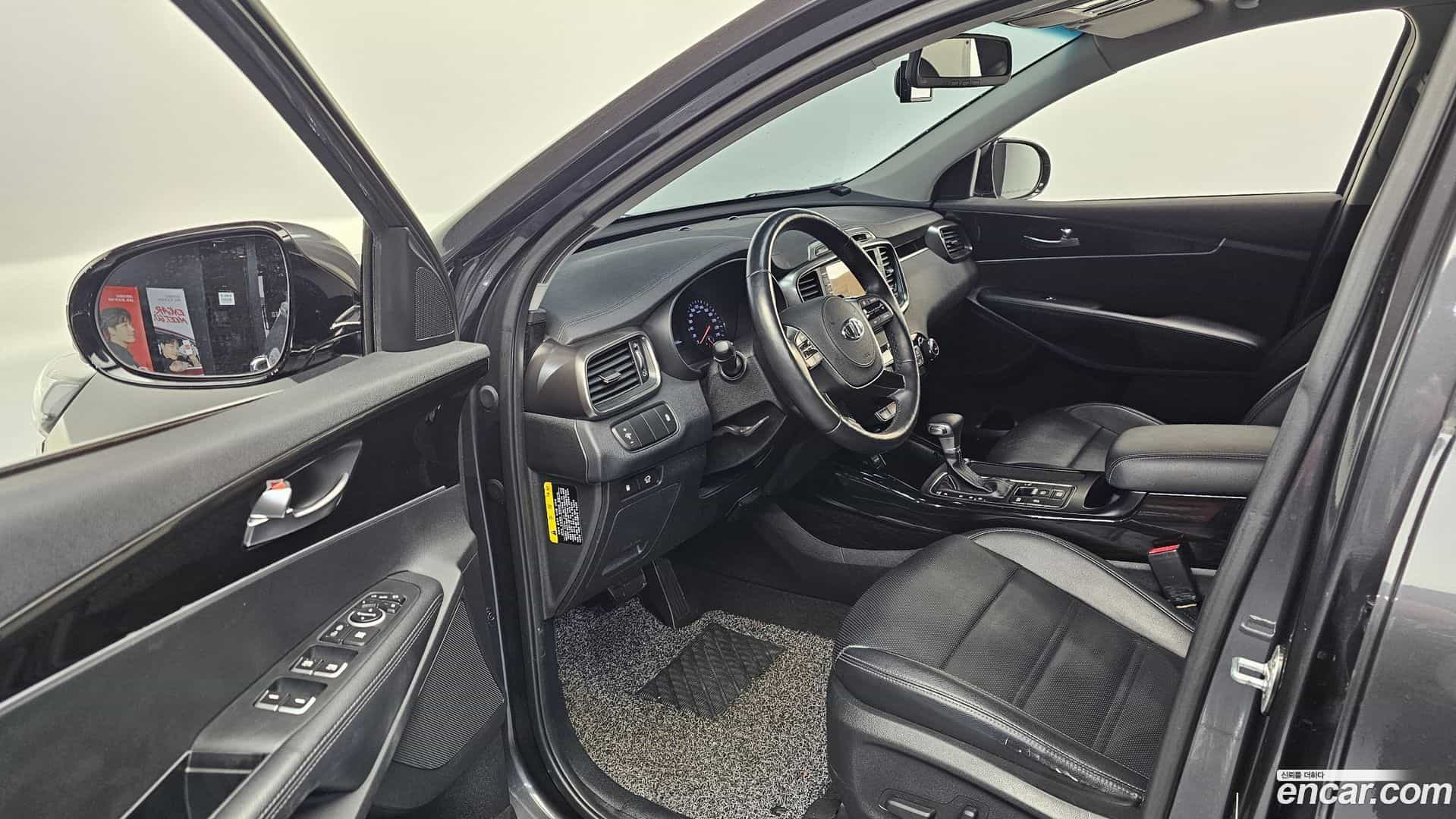 Sorento Kia 2018.2-INNER-010