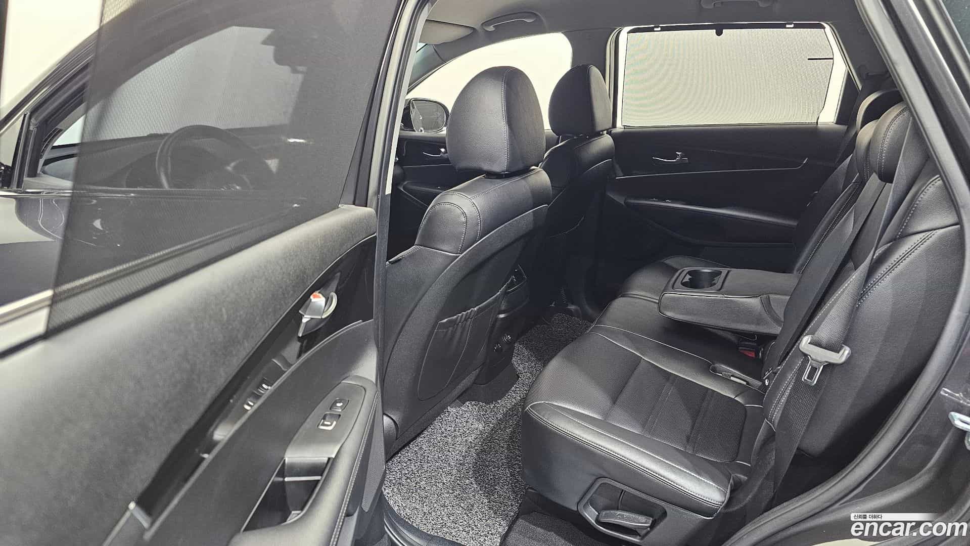 Sorento Kia 2018.2-OPTION-015